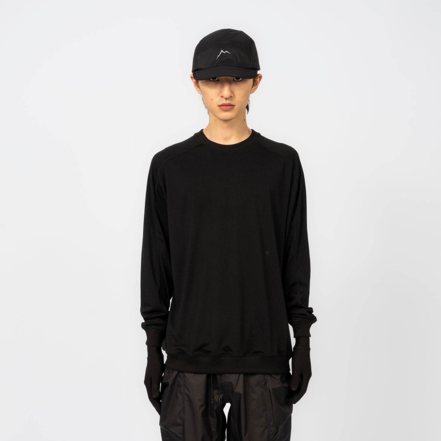 [CAYL x USAGE] LONG SLEEVE _ BLACK