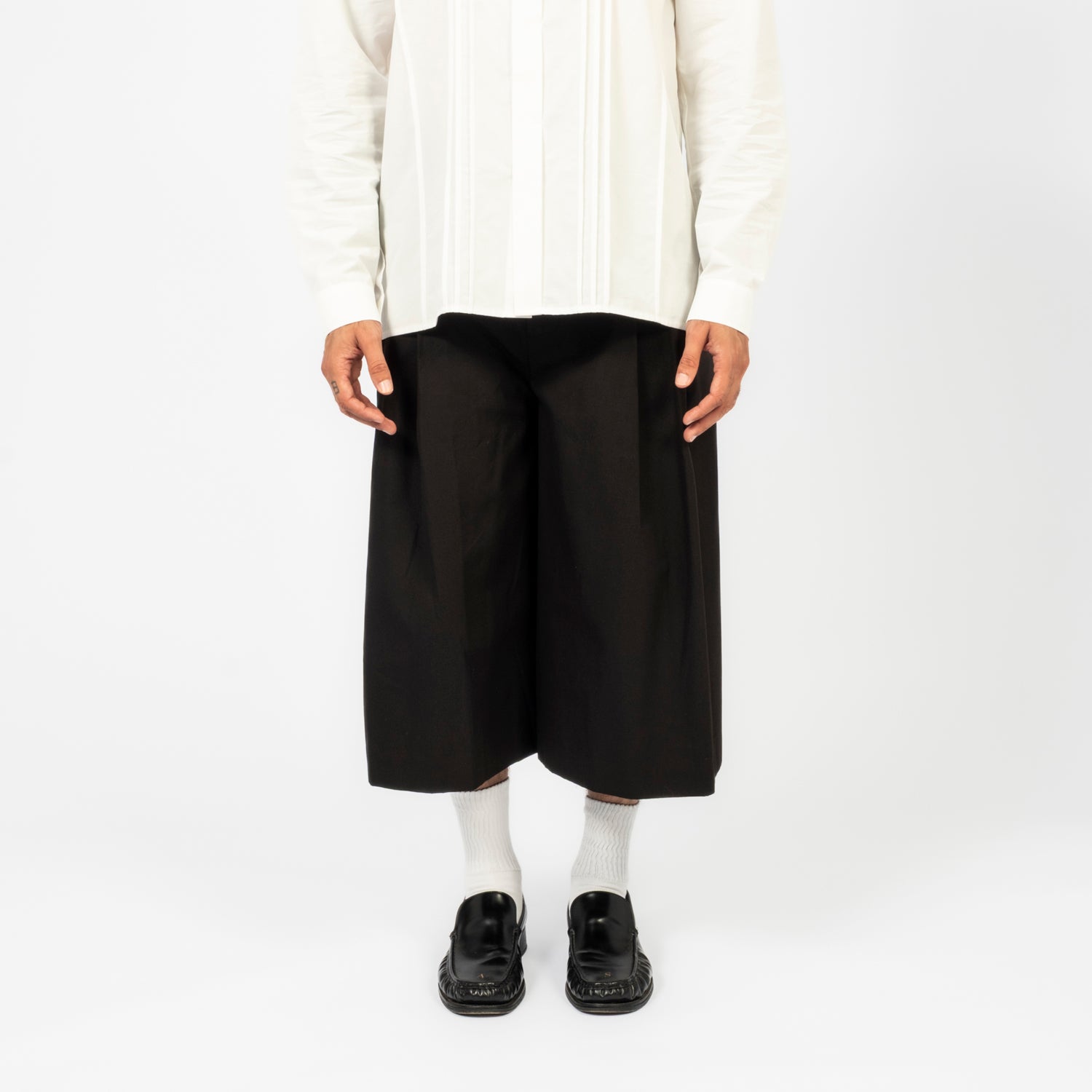 [AMOMENTO] MEN WIDE BERMUDA PANTS _ BLACK