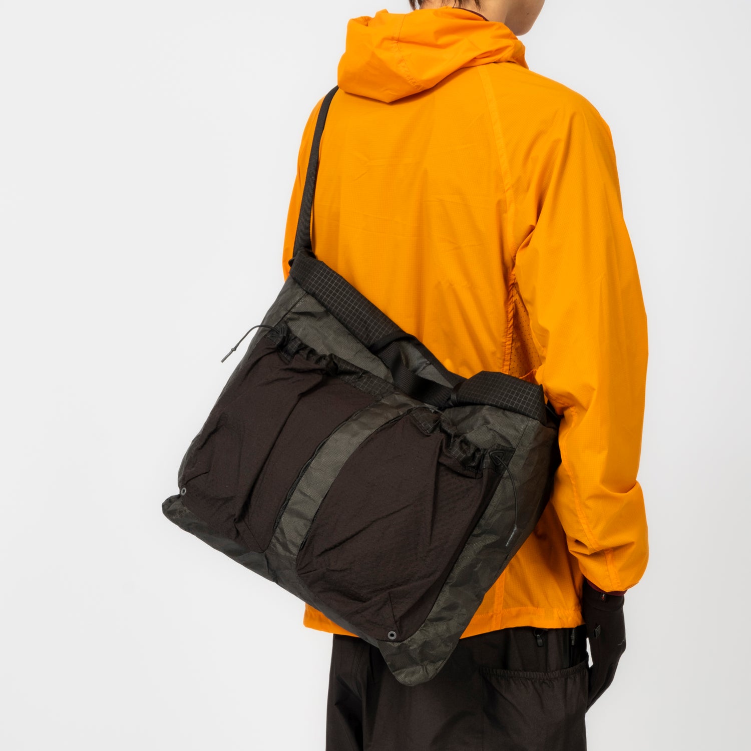 [CAYL x USAGE] BAG 3 _ BLACK