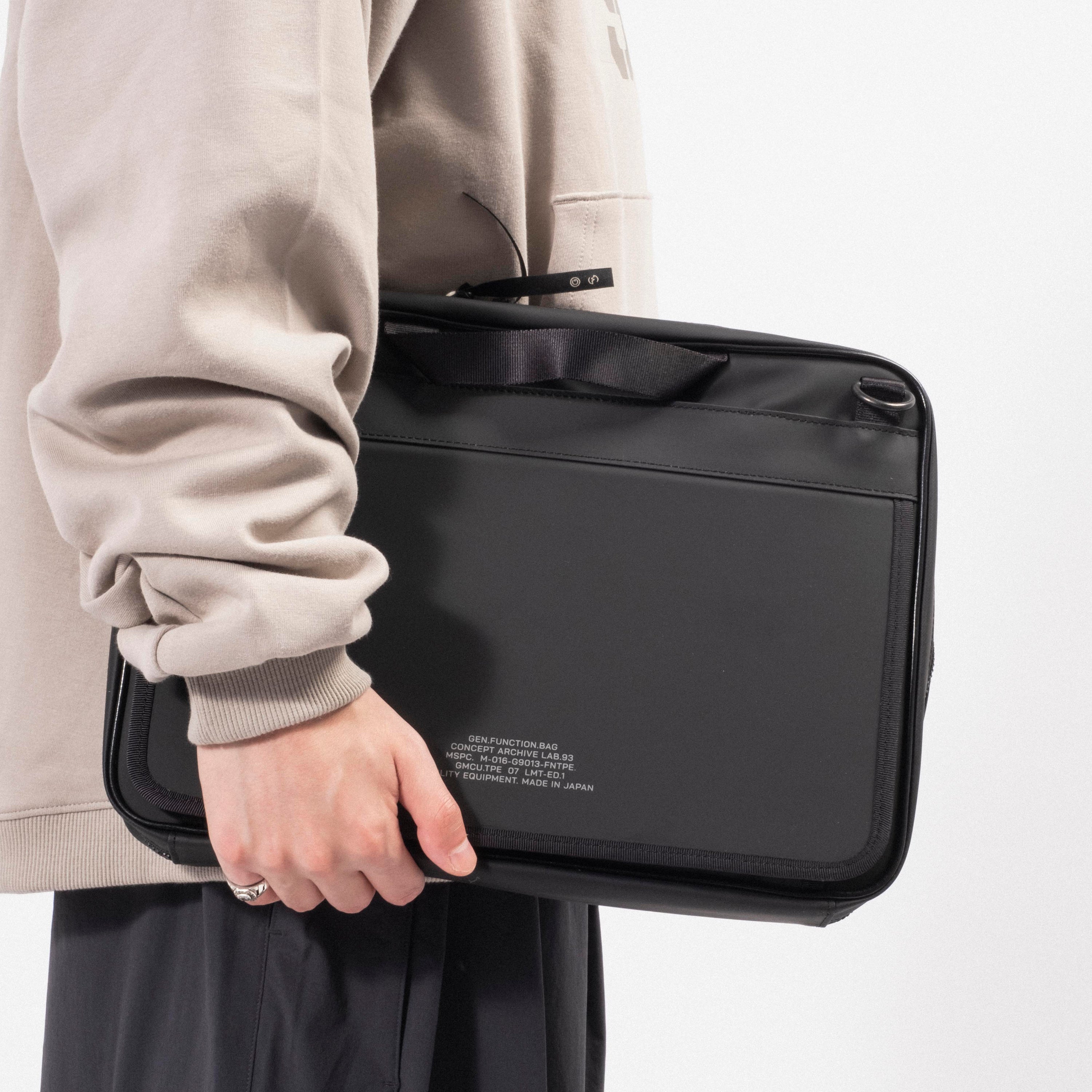 [GOOPiMADE X MASTER-PIECE] “GMOBILE-01” MULTI-TYPE SHOULDER BAG _ BLACK