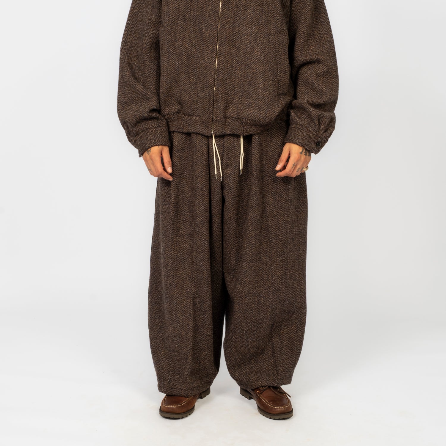 [SILLAGE] CIRCULAR PANTS HERRINGBONE  _ BROWN HARRIS TWEED