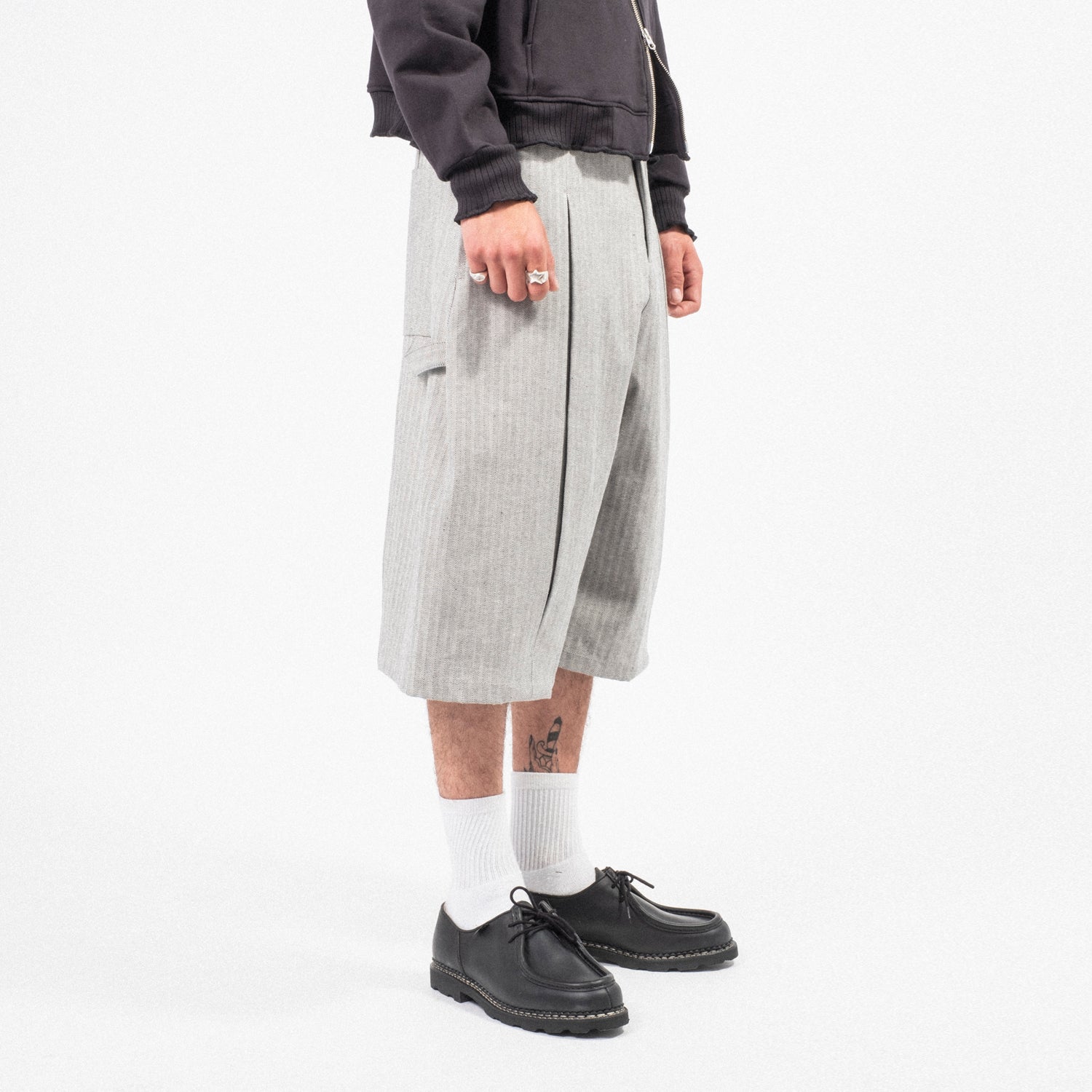 [SAGE NATION] BOX PLEAT SHORTS _ GREY HERRINGBONE