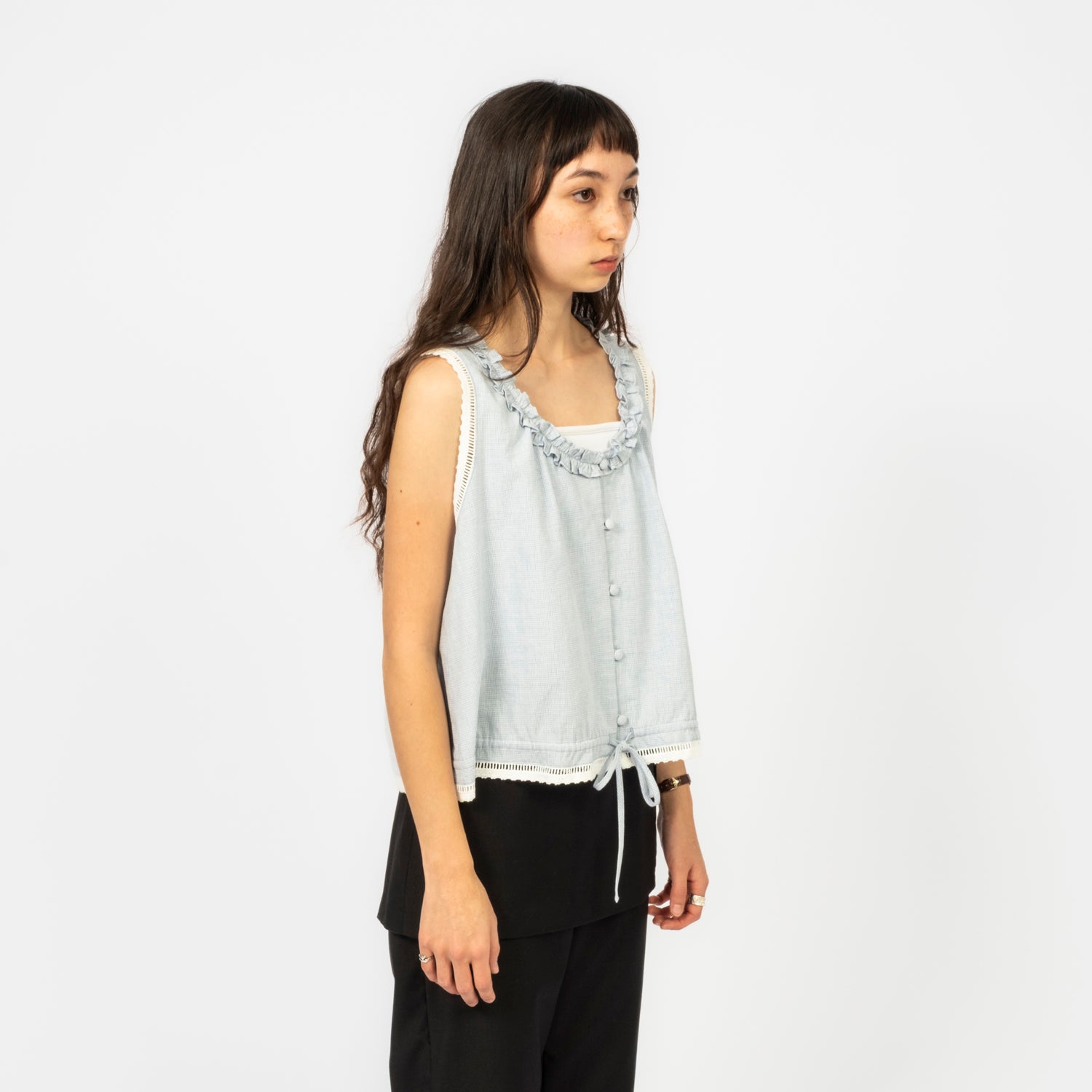 [DUNST] FRILLED SLEEVELESS BLOUSE _ SOFT BLUE CHECK