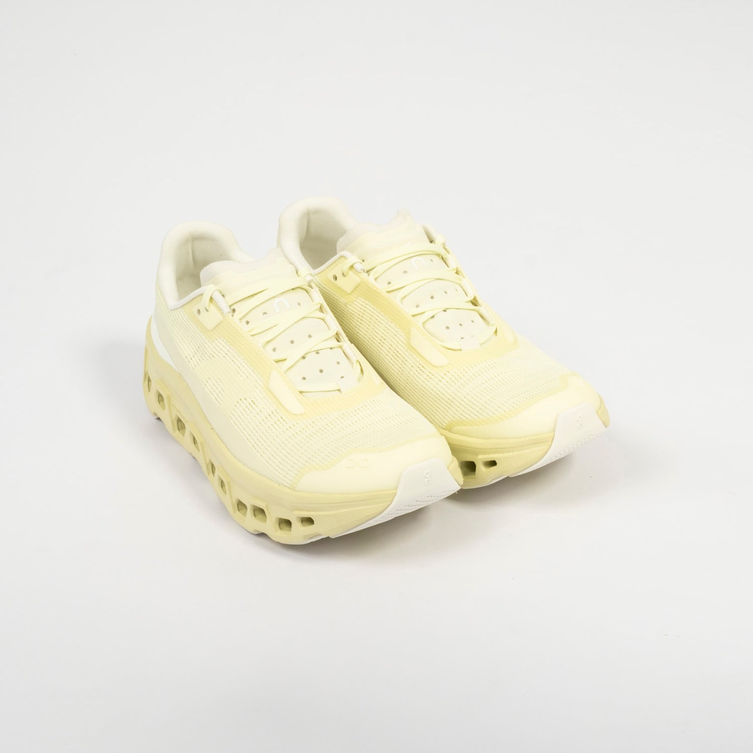 [ON RUNNING] CLOUDMONSTER VOID WOMEN _ SEEDING LINEN