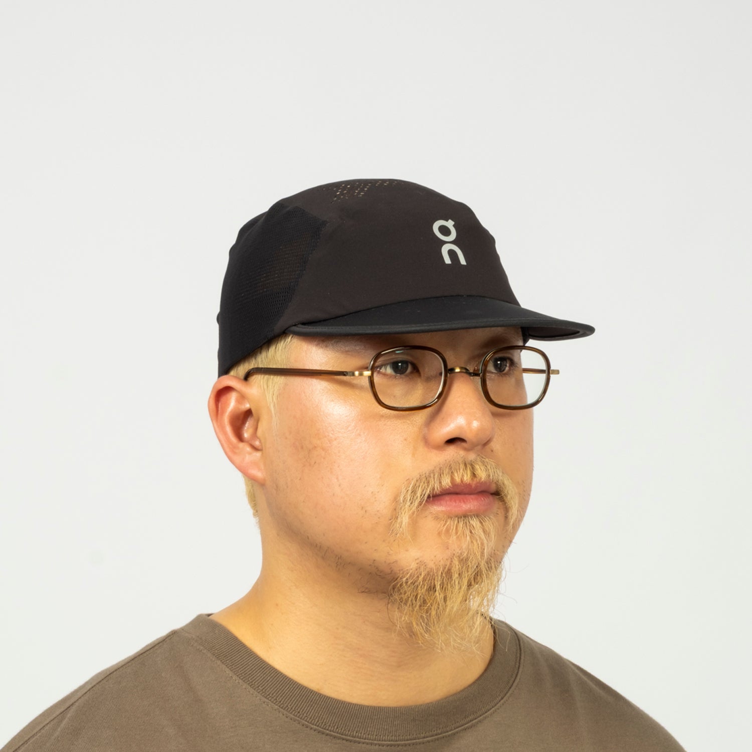 [ON RUNNING] ULTRA CAP _ BLACK