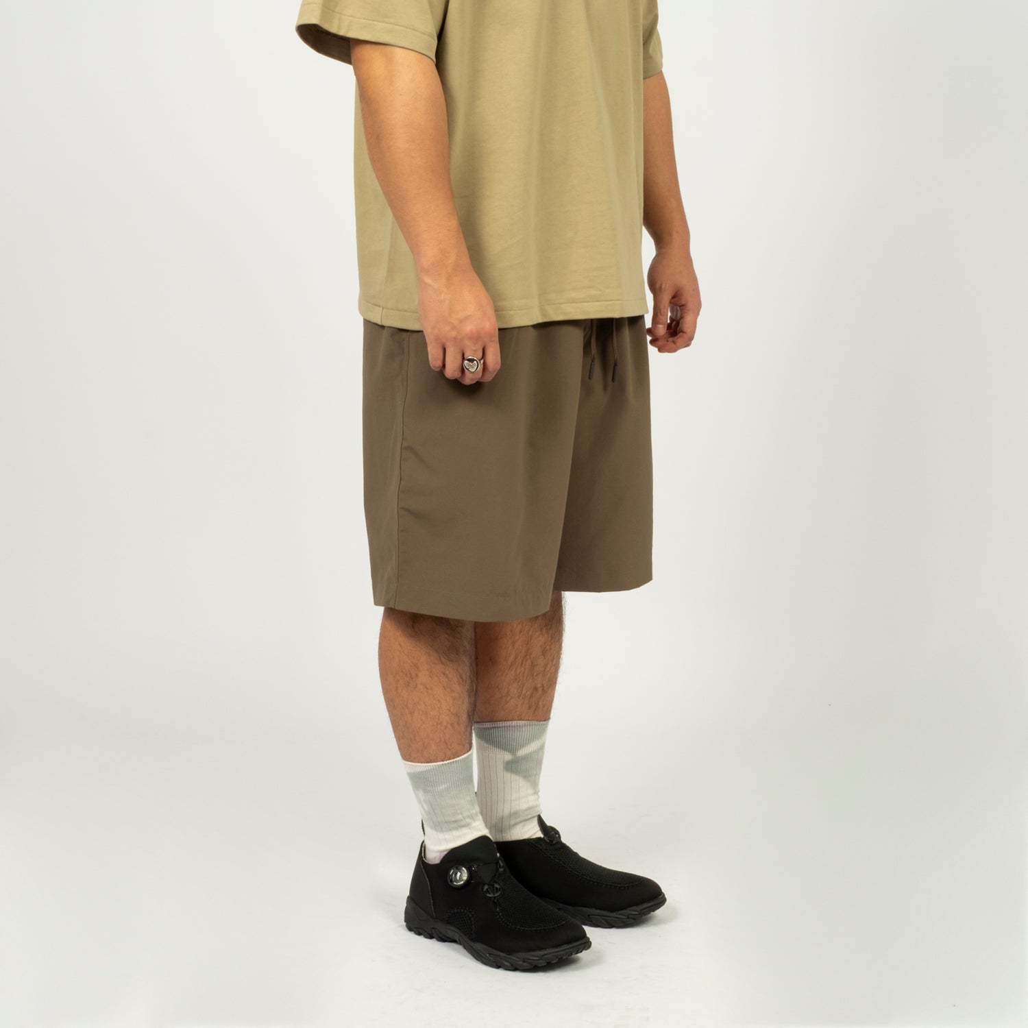 [KUNI] UNCLE SHORT _ KHAKI
