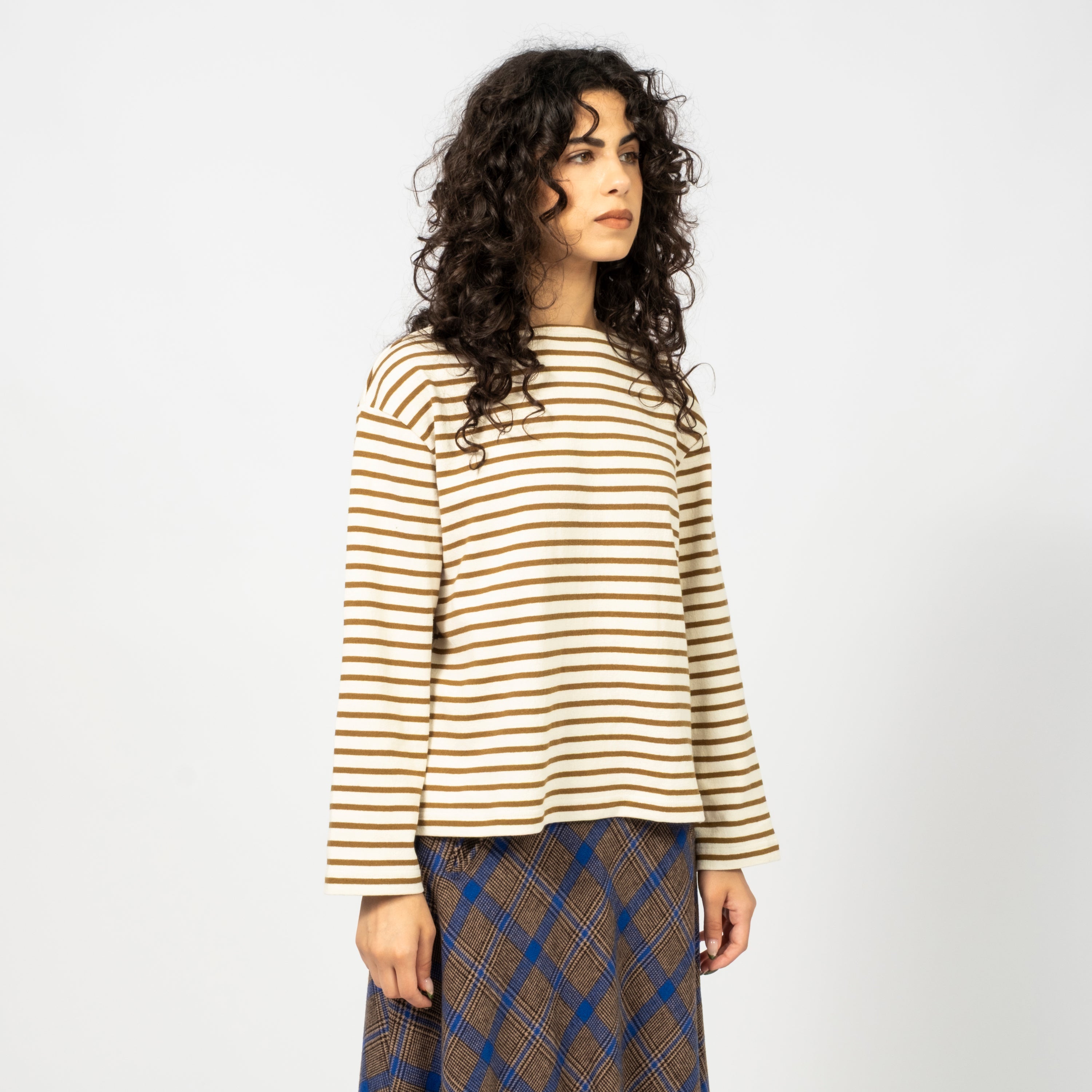 [BEAMS BOY] O.ELBOW PATCH BASQUE LONGSLEEVE T-SHIRT _ OLIVE