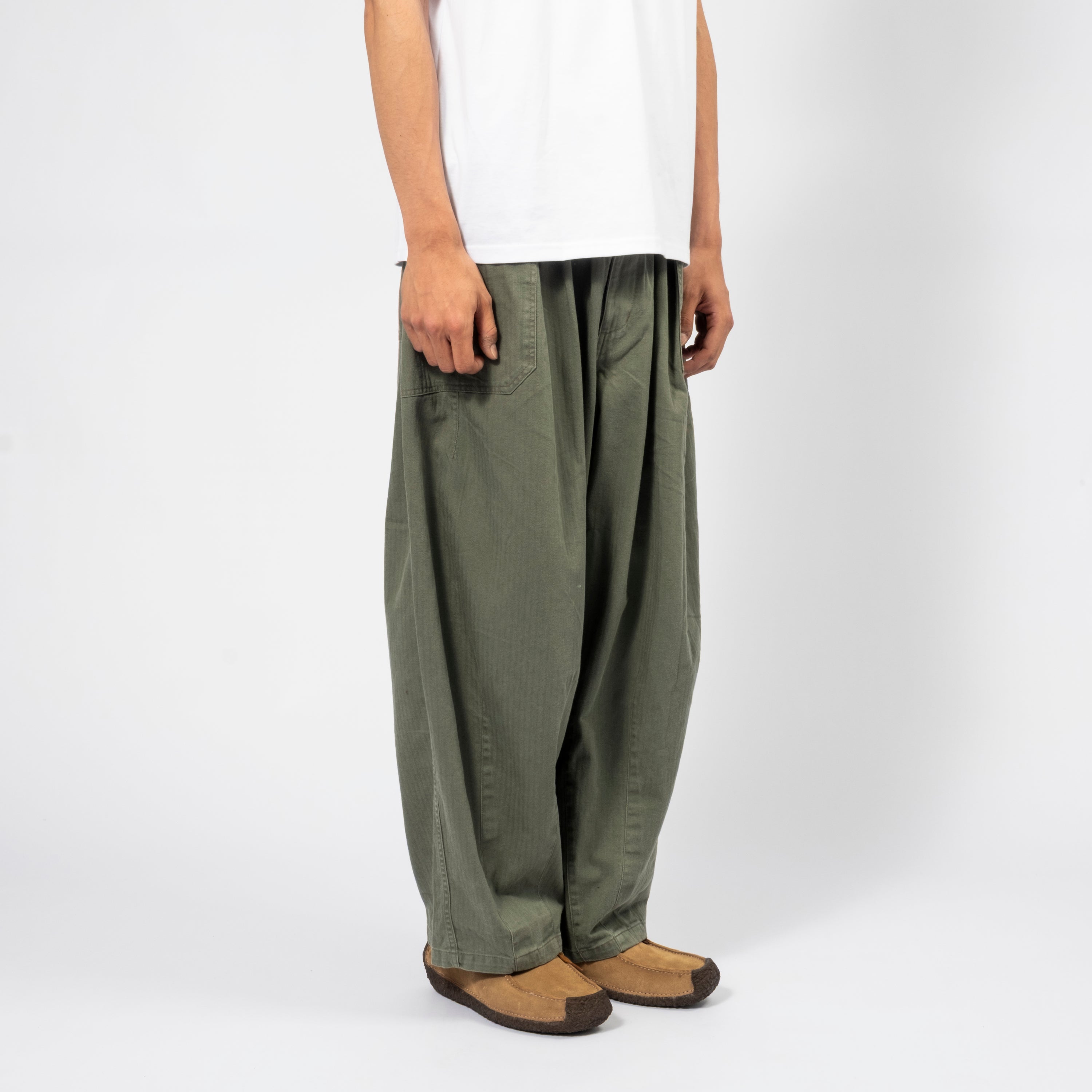 [IS-NESS] HERRINGBONE BALLOON BAKER PANTS _ KHAKI