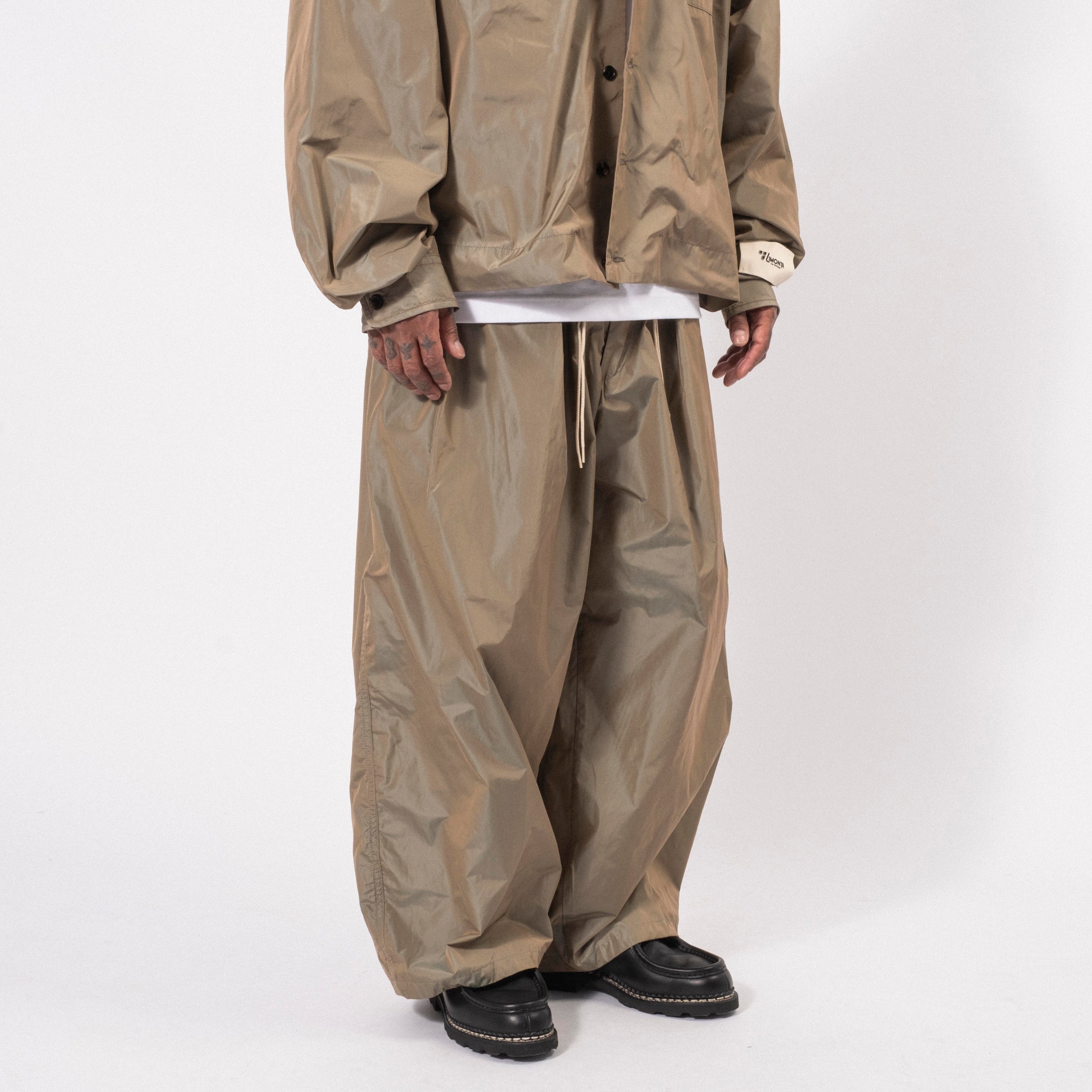 [SILLAGE] CIRCULAR PANTS LIMONTA NYLON _ KHAKI