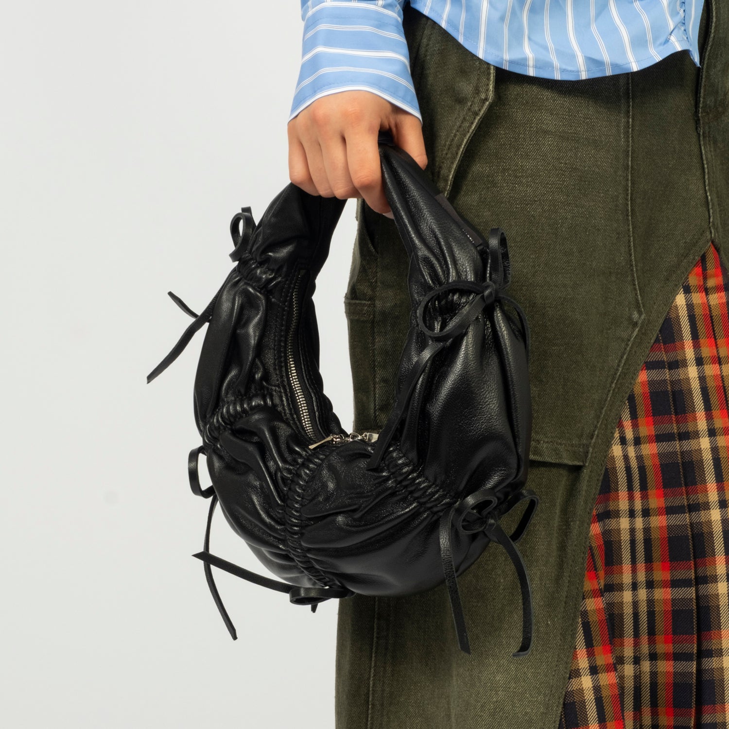 [ANDERSSON BELL] SMALL DUMPLING LEATHER  BAG _ BLACK