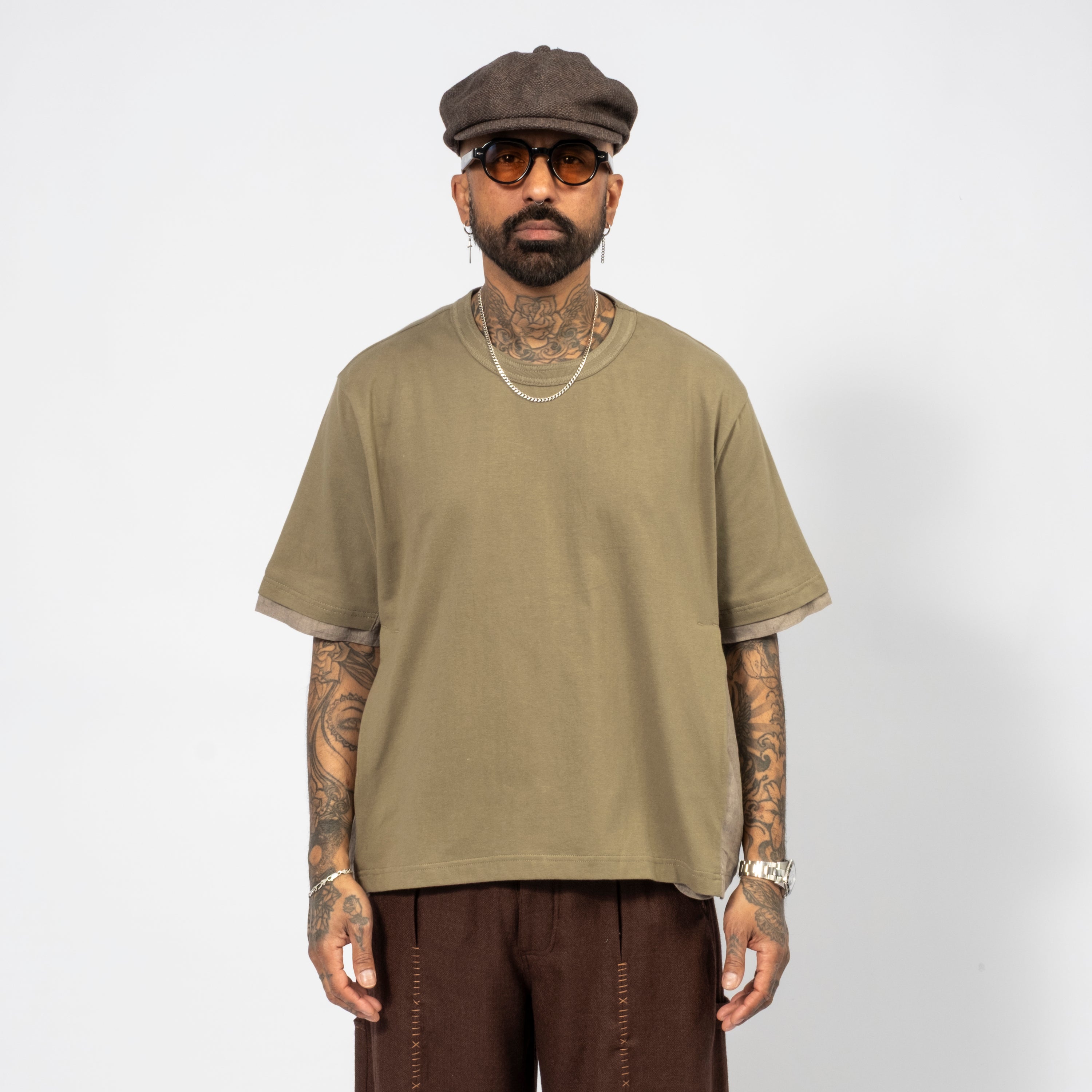 [KARTIK RESEARCH] FW25-120 SIDE PANEL TEE SHIRT _ OLIVE