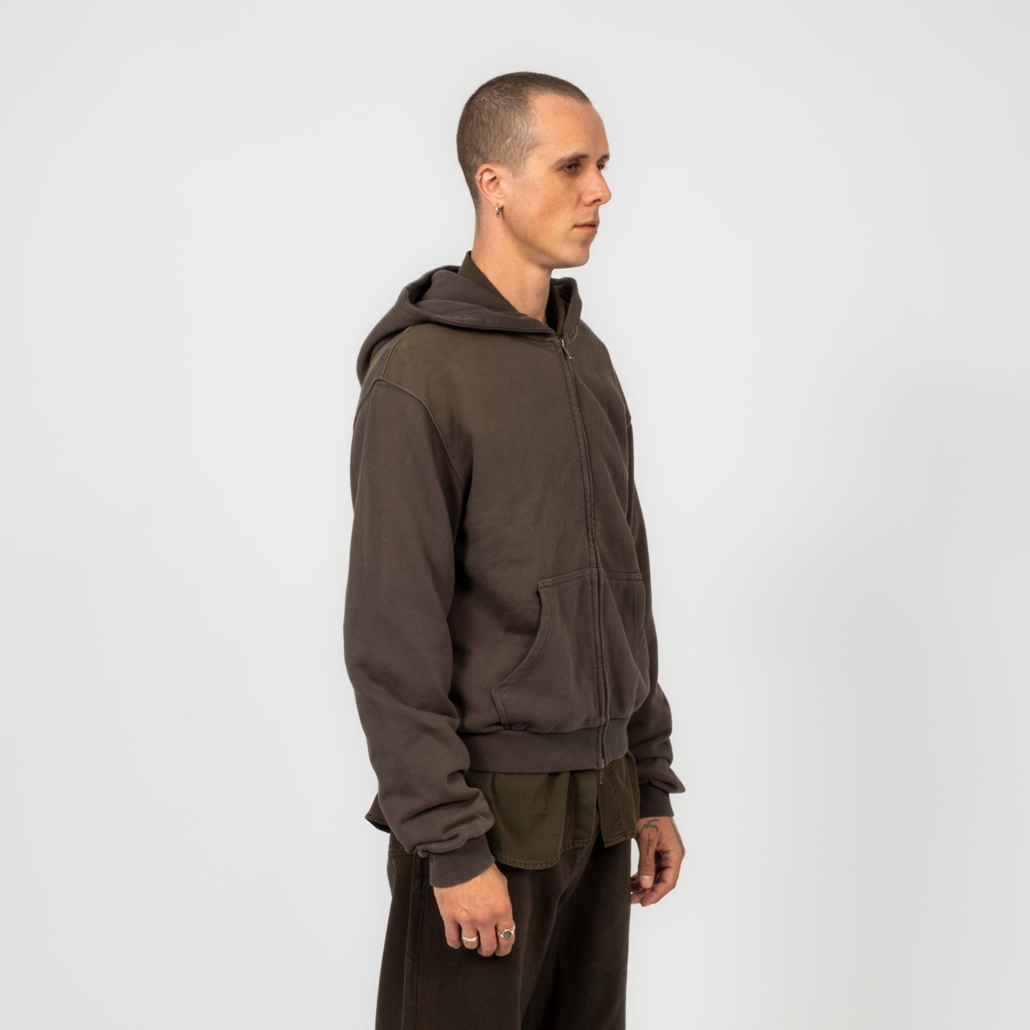 [HATCHINGROOM] VTG HOODIE _ BLEACHED CHARCOAL