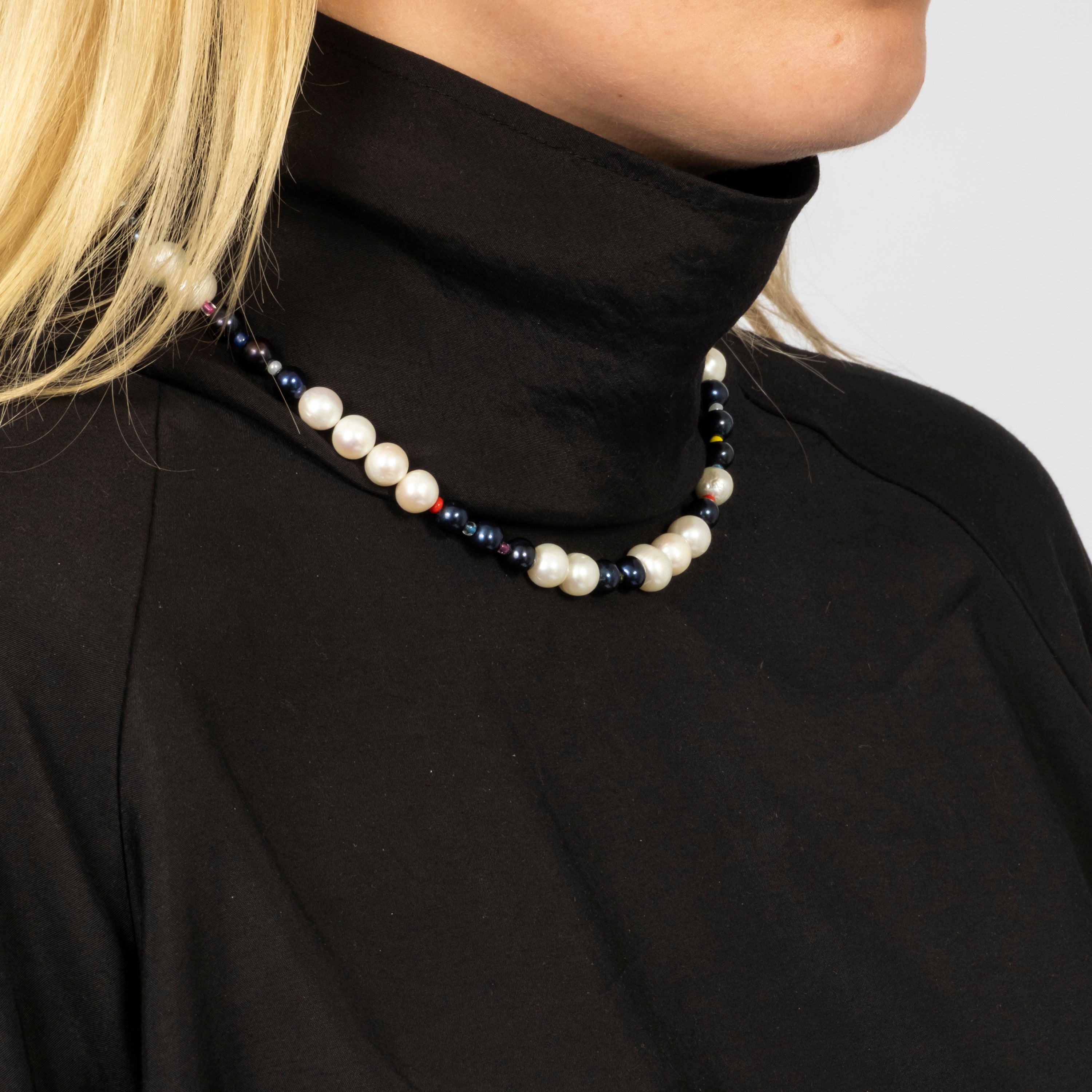 [52HZ LAB] ZEBRA NECKLACE