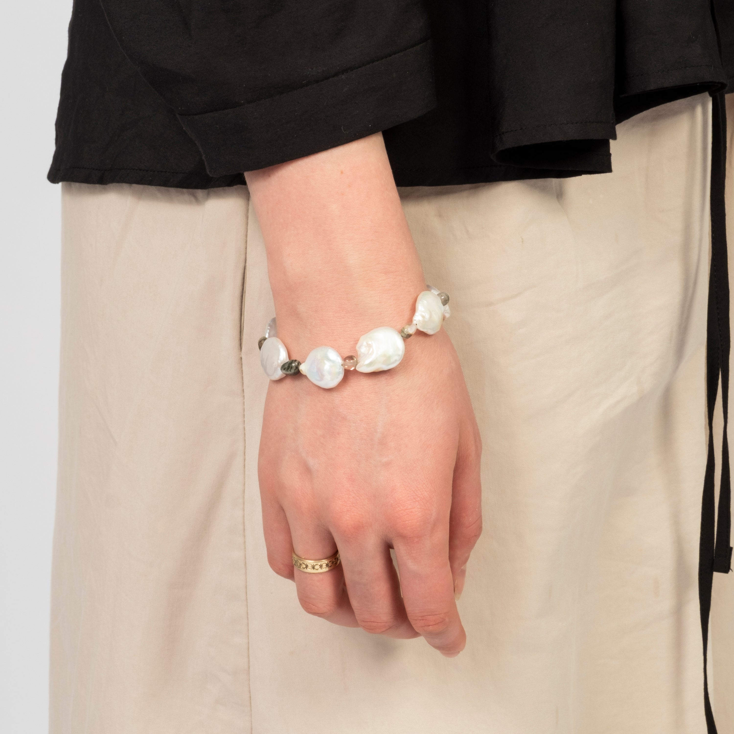 [52HZ LAB] BUBBLE BRACELET _ GREY