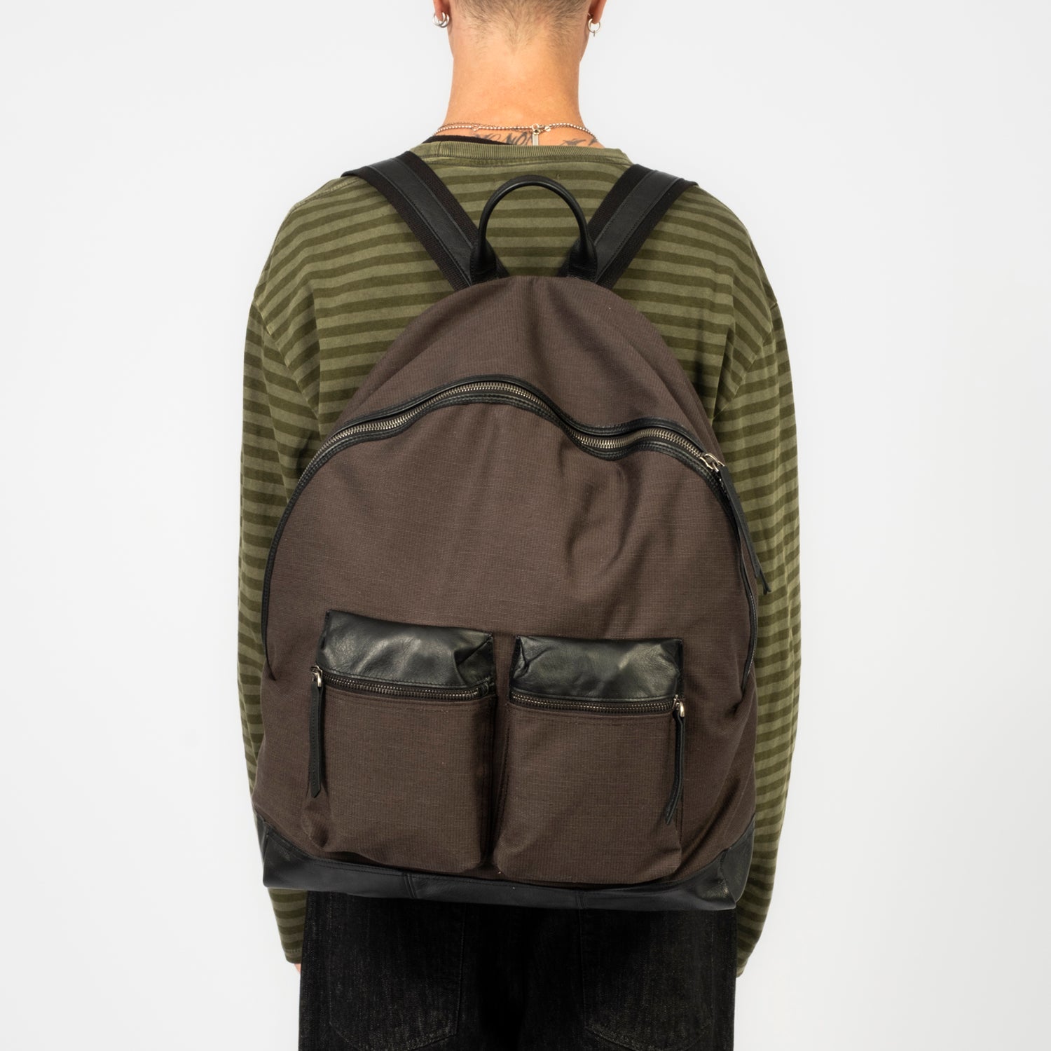 [HATCHINGROOM] LEATHER DAYPACK BIG _ CHARCOAL