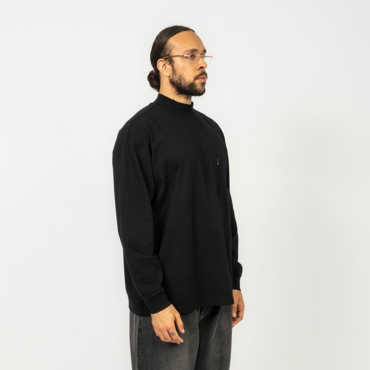 [MOIF] BAGGY MOCKNECK L/S TEE _ BLACK