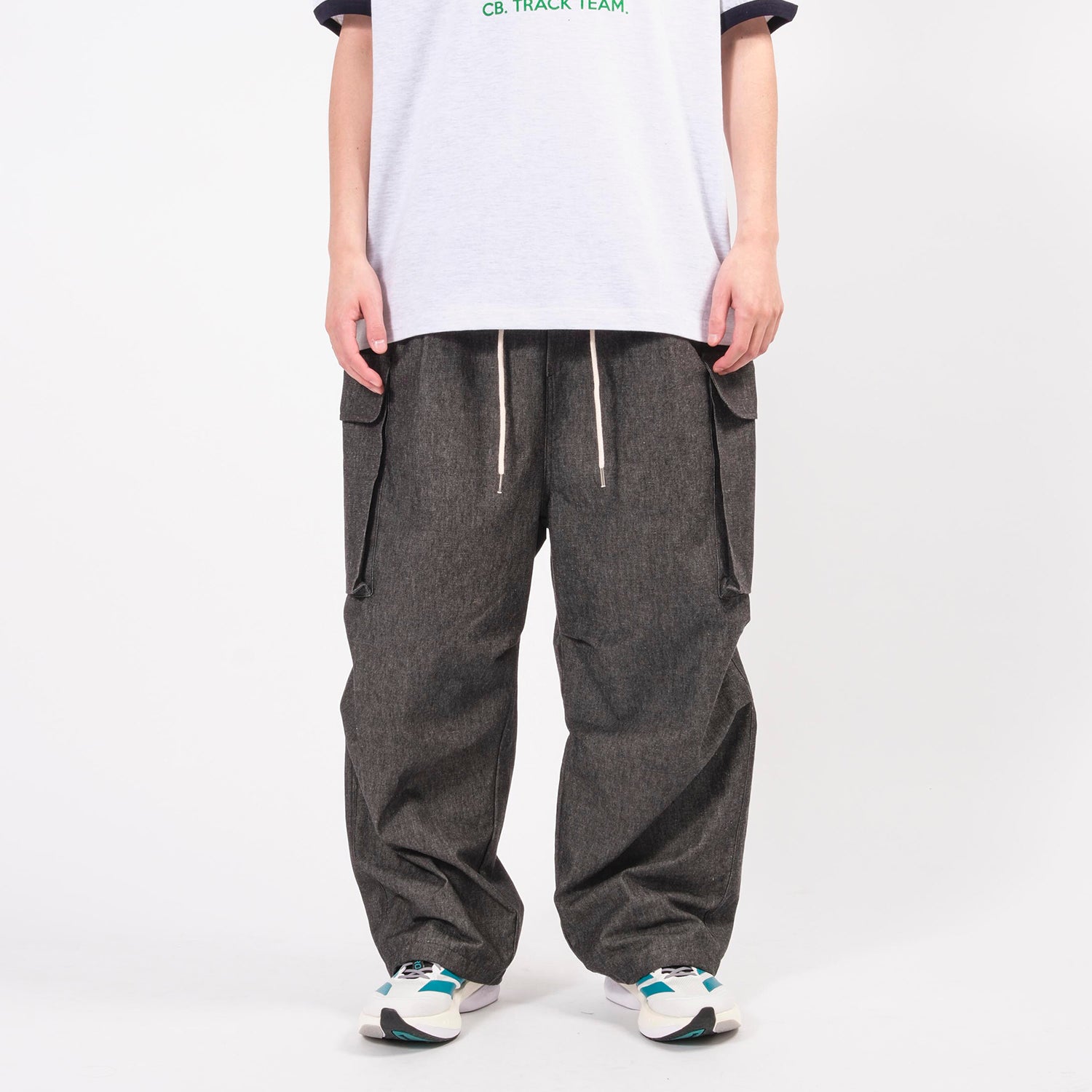 [CONICHIWA BONJOUR] CB WIDE CARGO PANTS _ DENIM LIKE