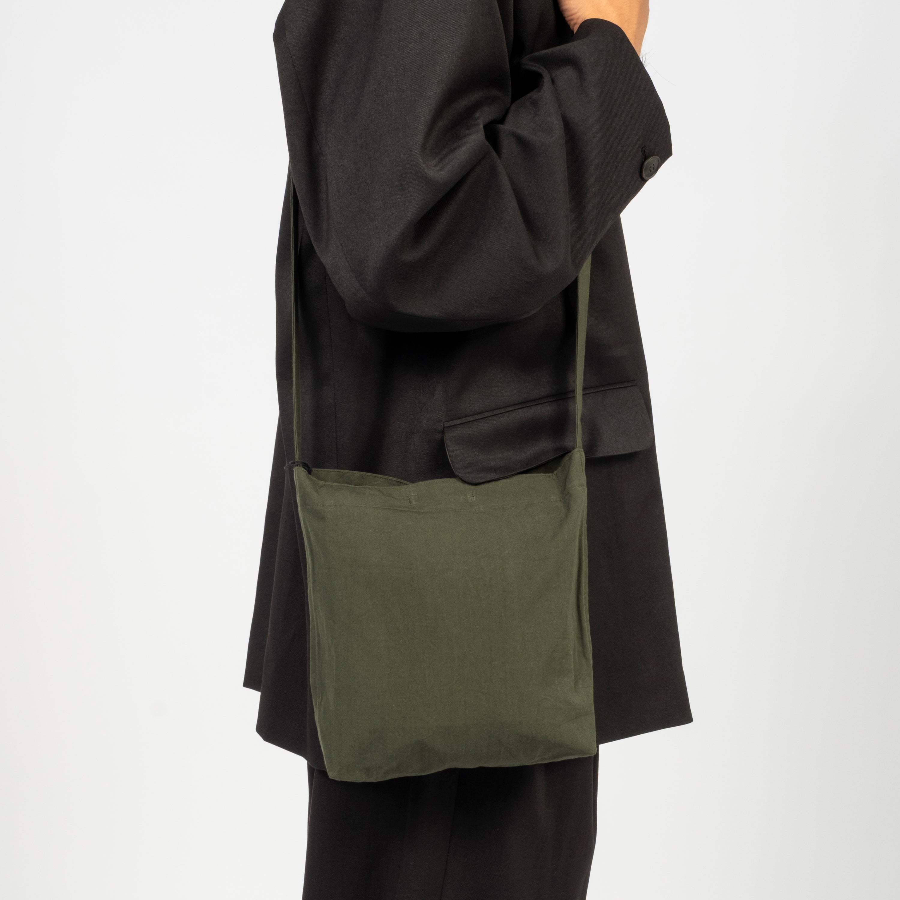 [YOKO SAKAMOTO] RESEARCHER BAG MEDIUM _ OLIVE