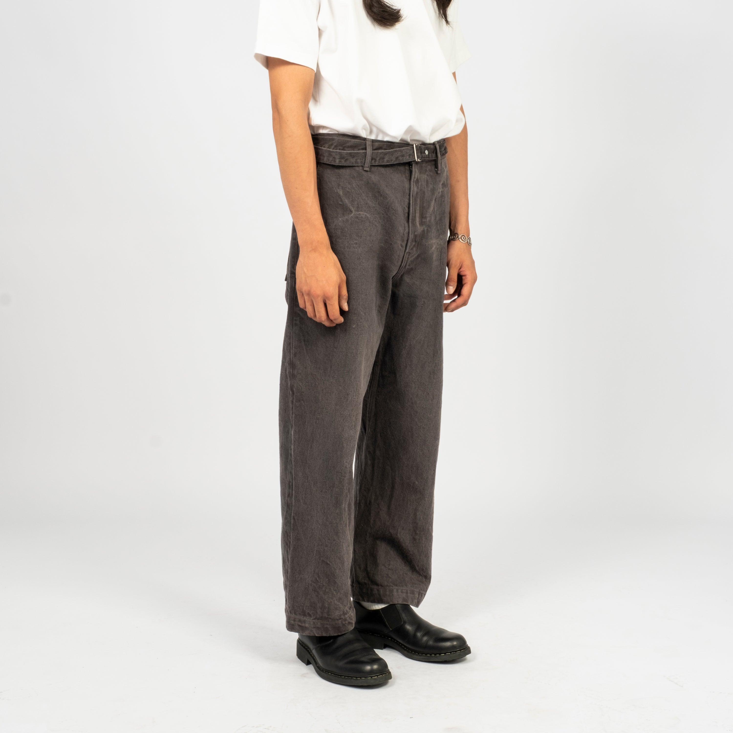 [YOKO SAKAMOTO] BELTED TROUSERS _ SUMI INK