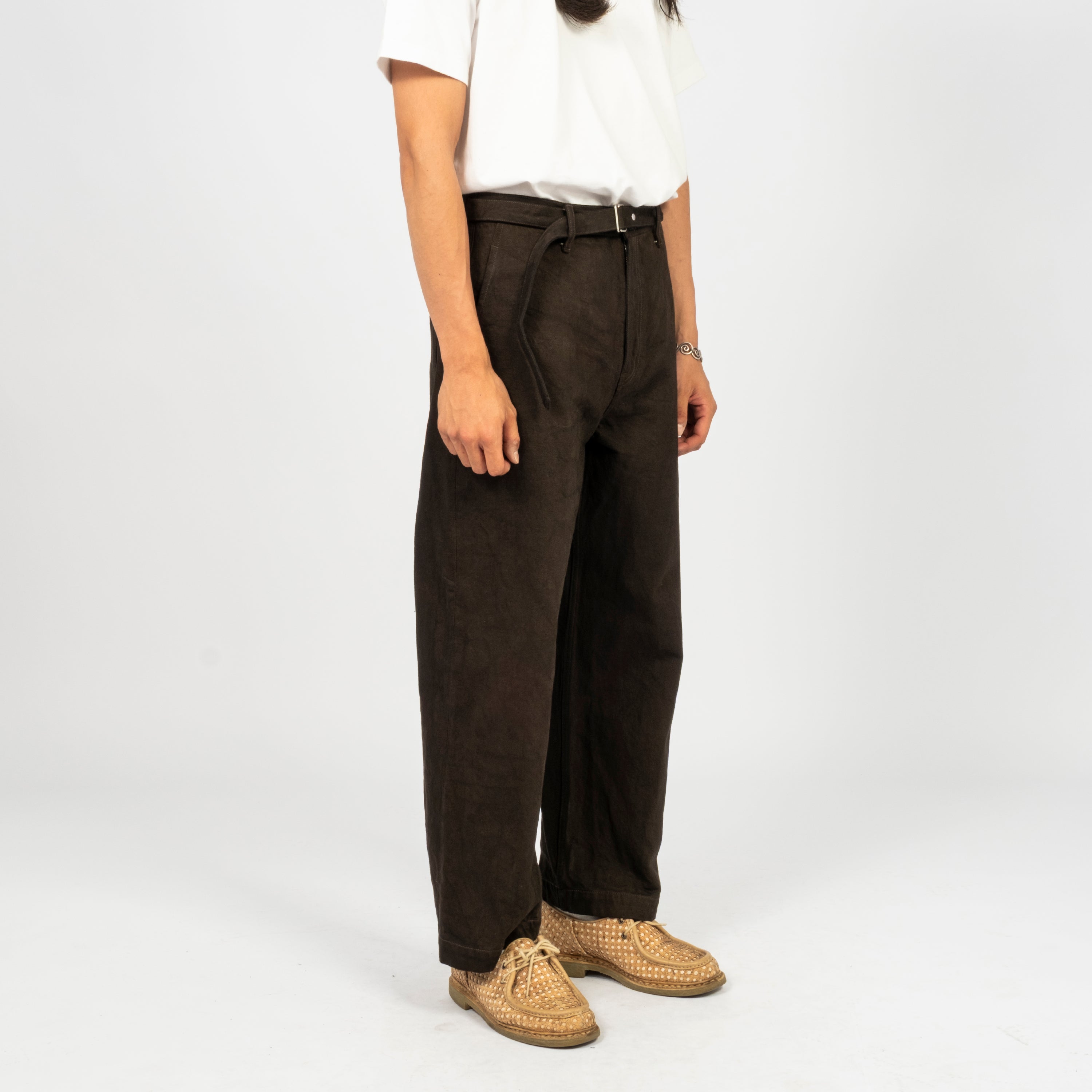 [YOKO SAKAMOTO] BELTED TROUSERS _ KAKISHIBU