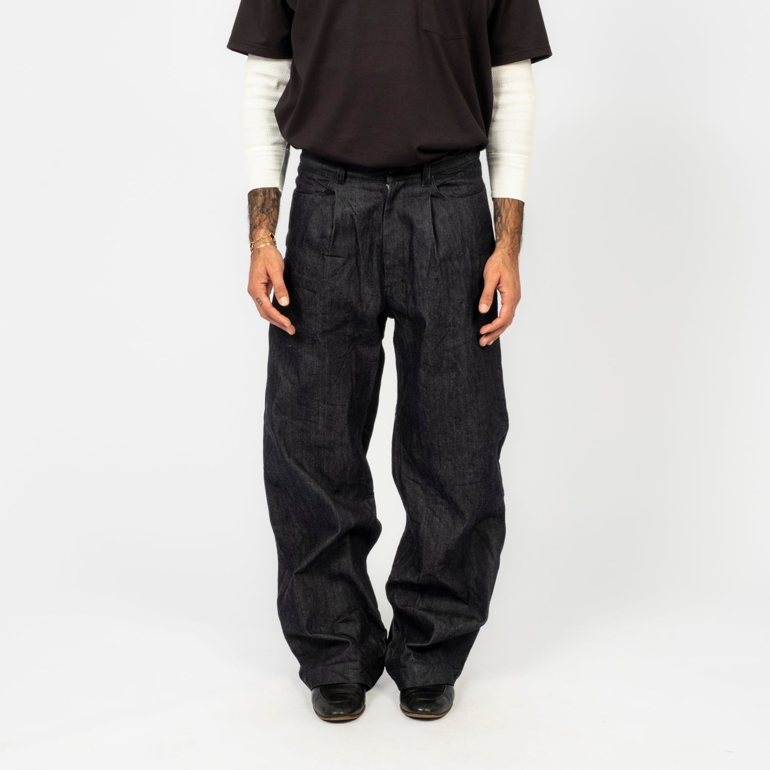 [SSSTEIN] ST.1400 INDIGO DENIM PLEATED BAGGY TROUSERS