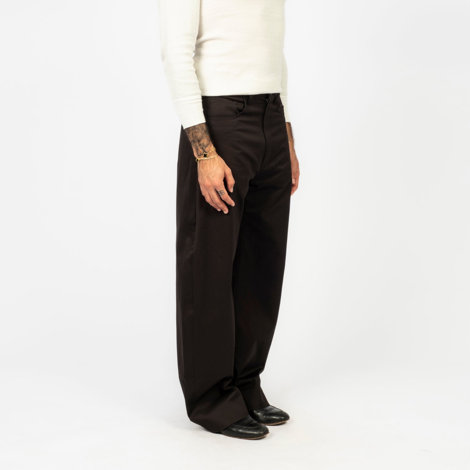 [SSSTEIN] ST.1401 COTTON SATIN ROUND PANTS _ BLACK
