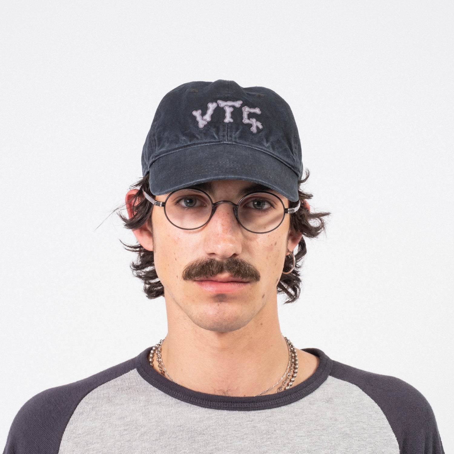 [HATCHINGROOM] BONE VTG CAP _ WASHED BLACK