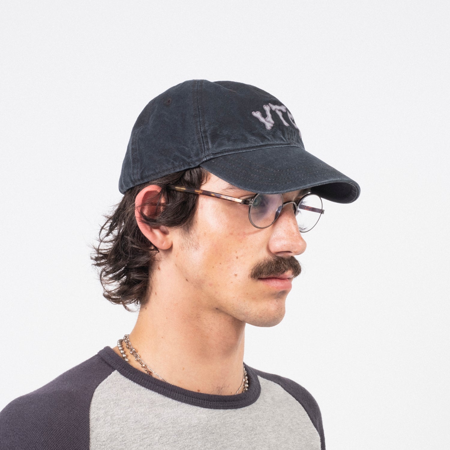 [HATCHINGROOM] BONE VTG CAP _ WASHED BLACK