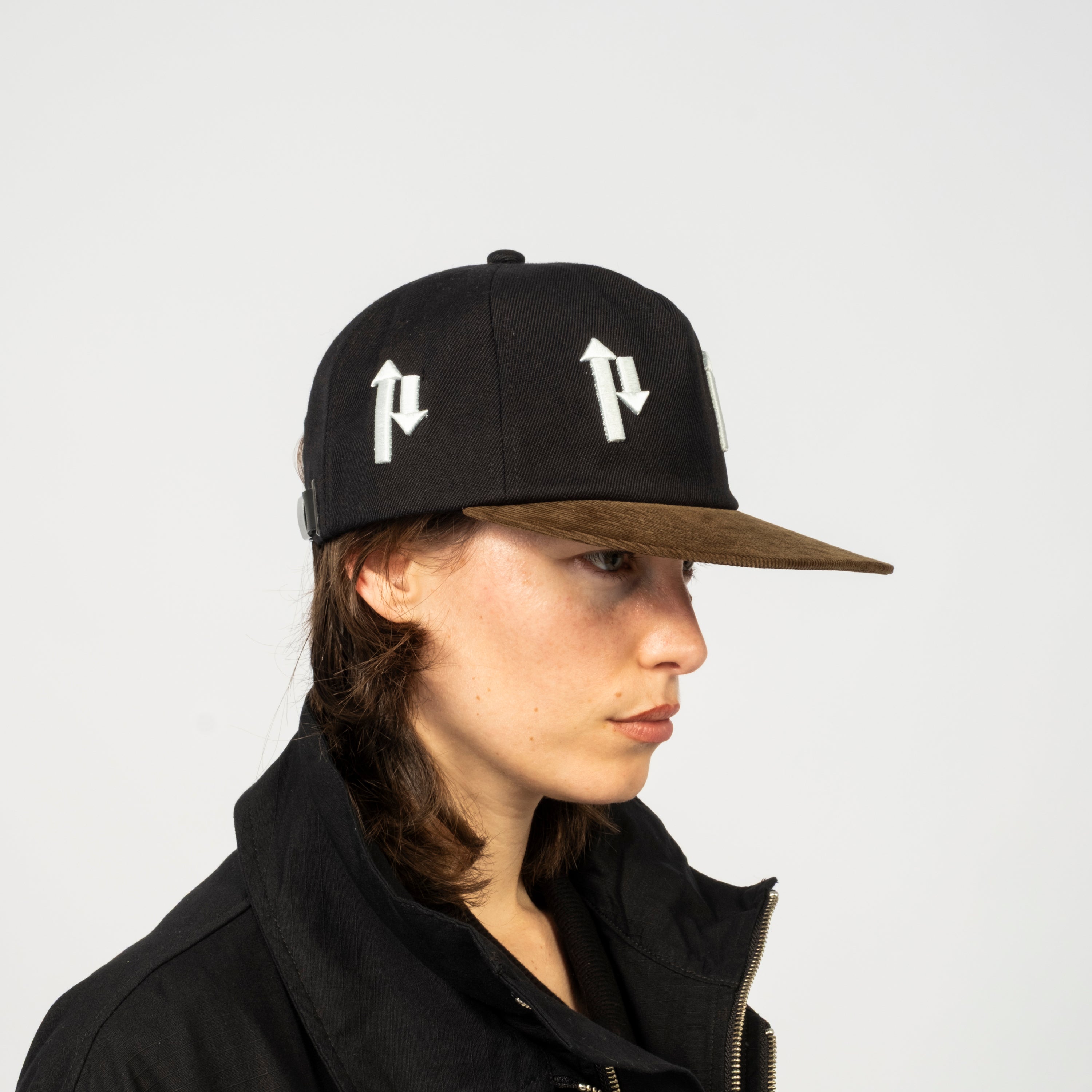 [PHINGERIN] ARROW CORD HAT _ BLACK X BROWN