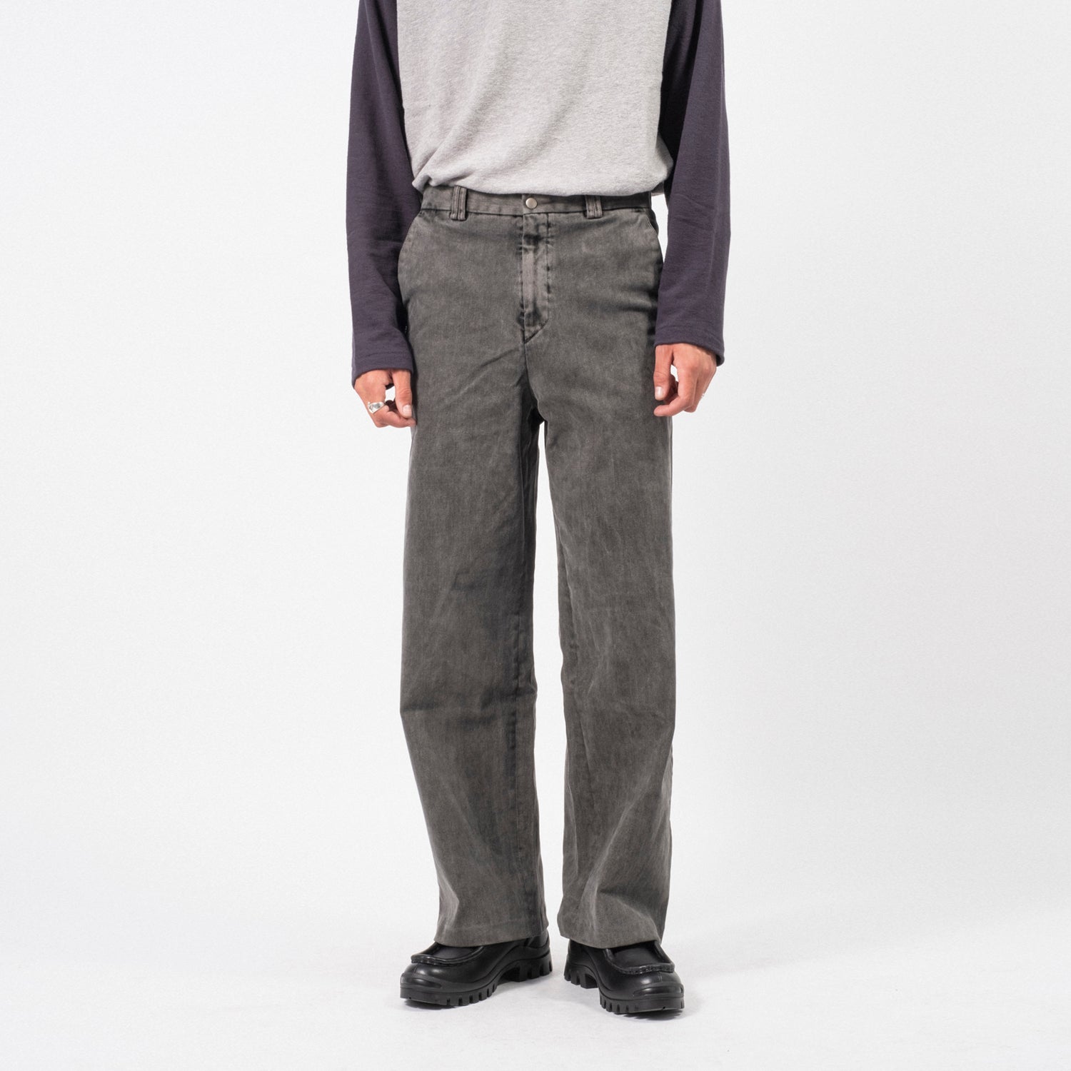 [HATCHINGROOM] REGULAR TROUSERS VELVET DENIM _ GREY