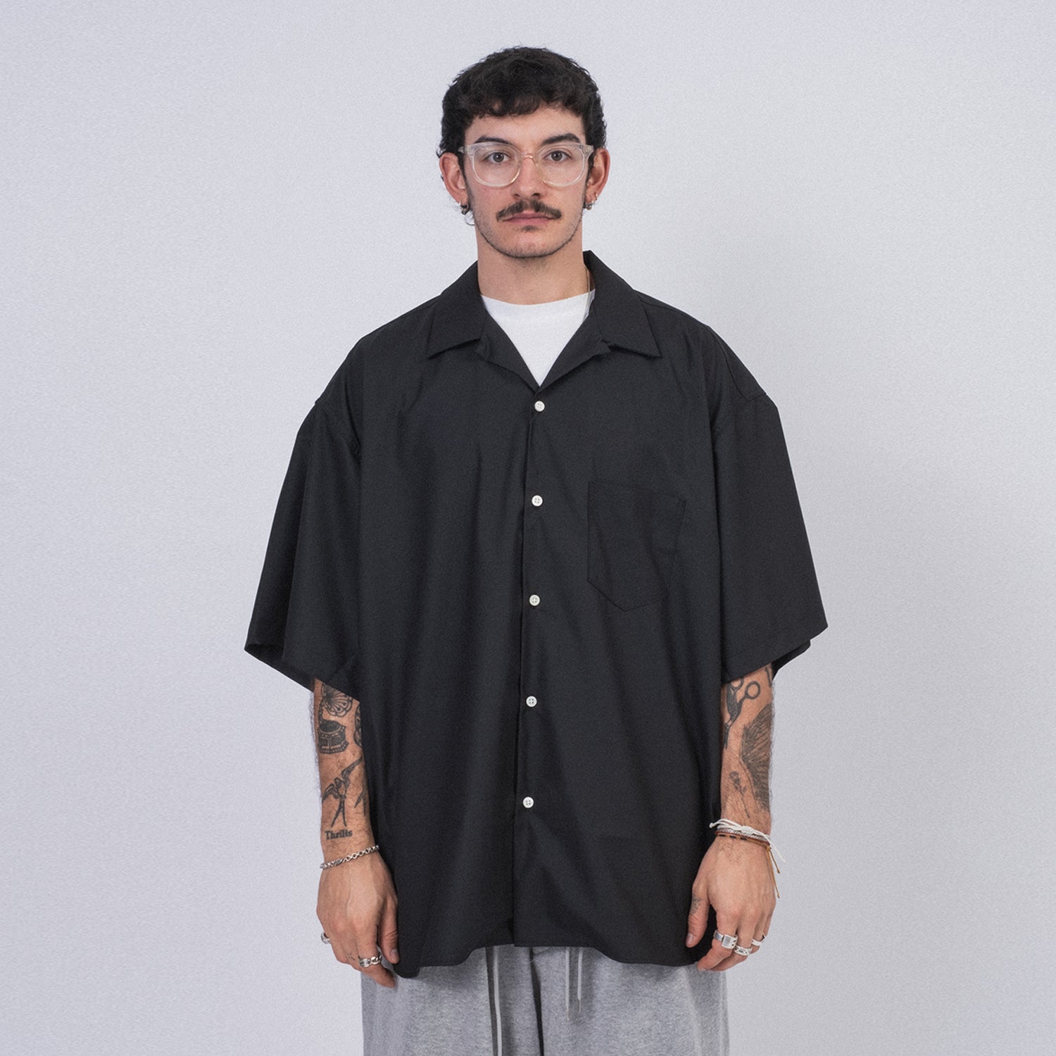 [SILLAGE] RE-ENGINEERED OVERSHIRT SHORT SLEEVE _ BLACK