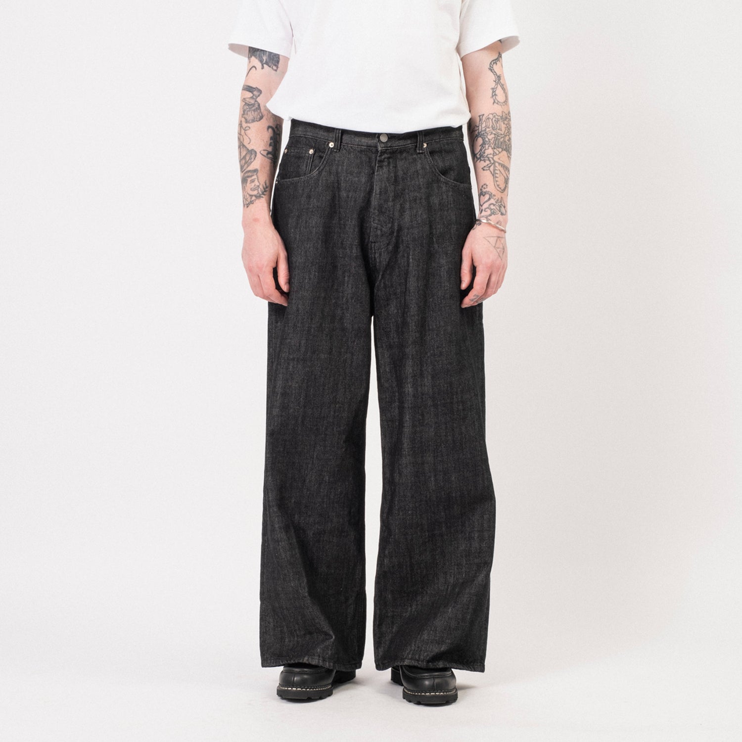 [YOUTH] EXTRA WIDE DENIM PANTS _ WASHED BLACK