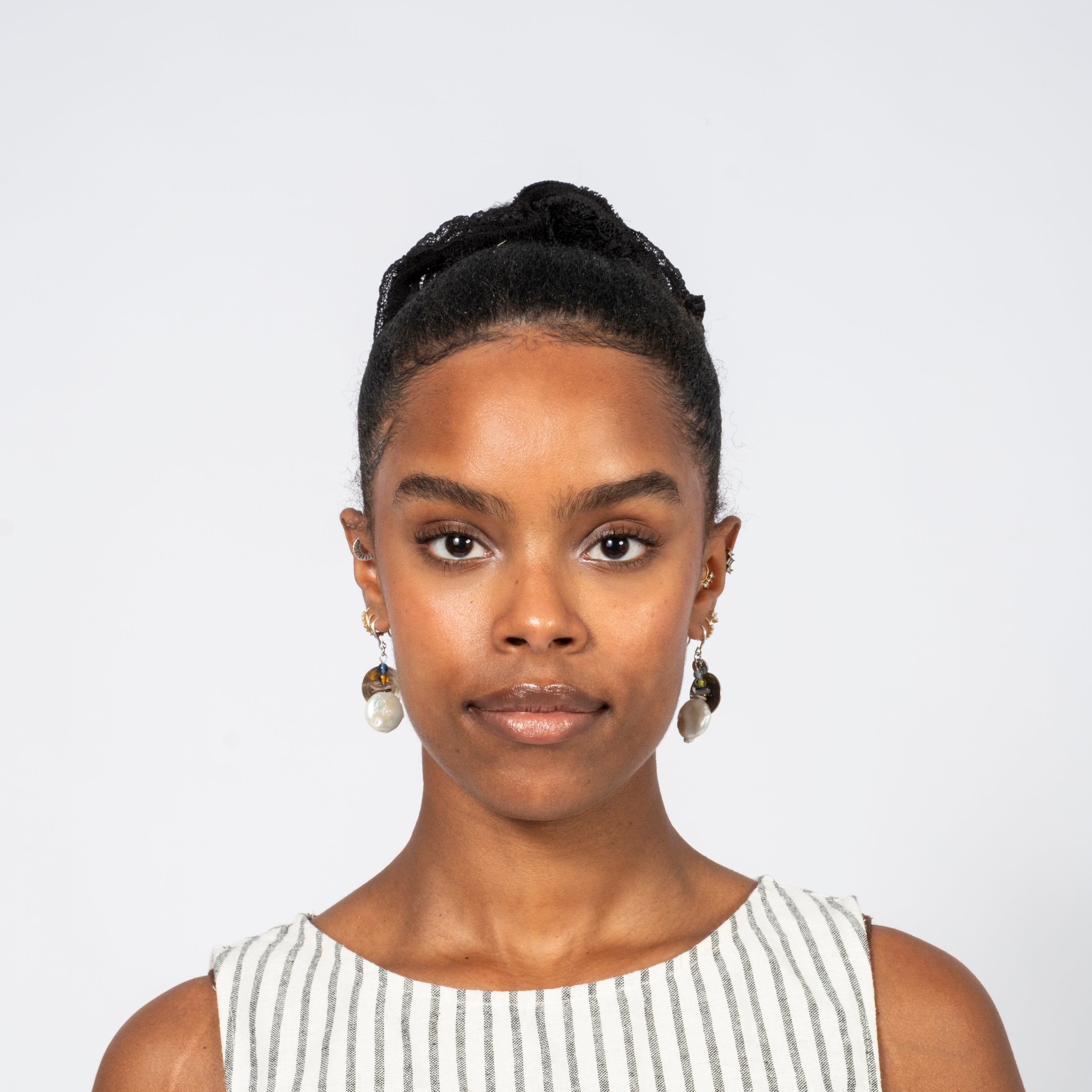 [52HZ LAB] ROUNDY EARRINGS