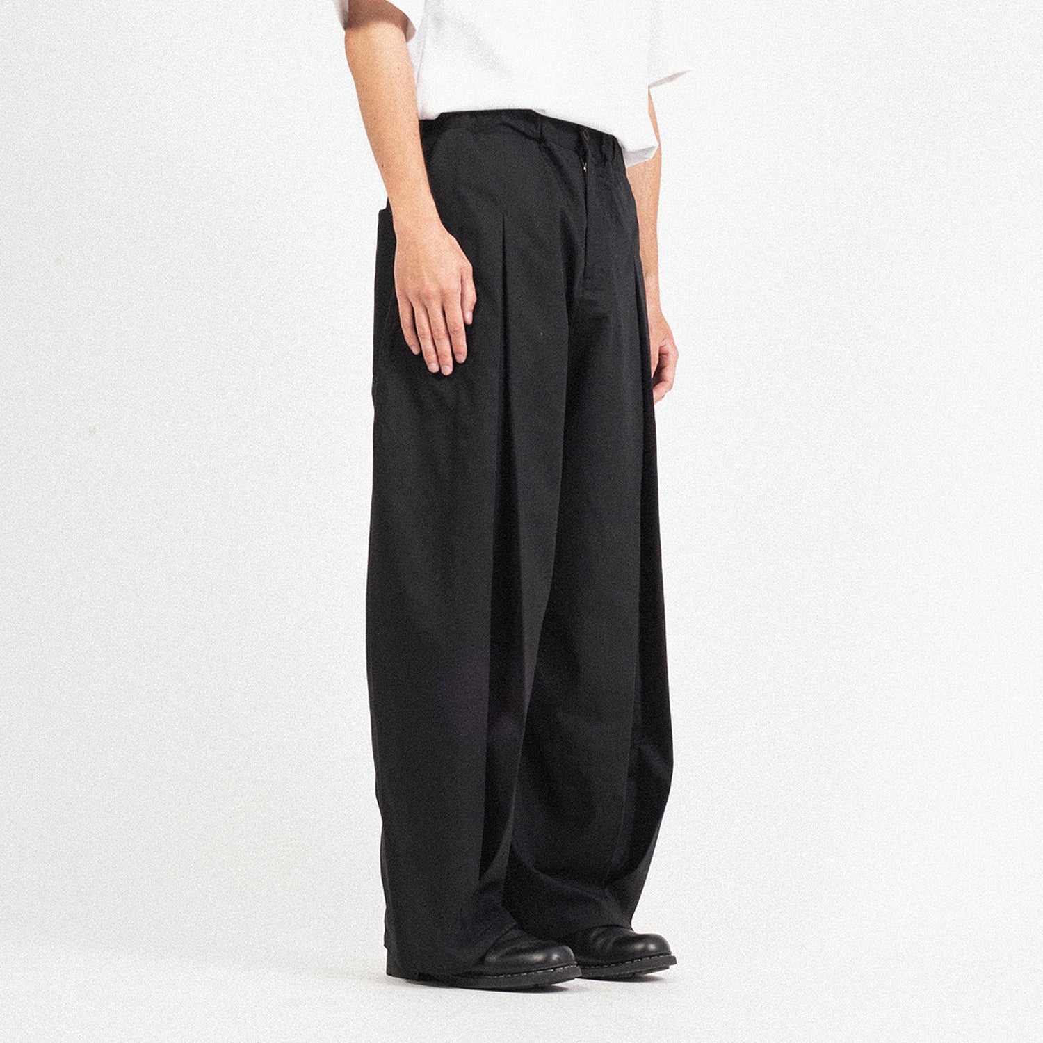 [SAGE NATION] BOX PLEAT TROUSER _ BLACK