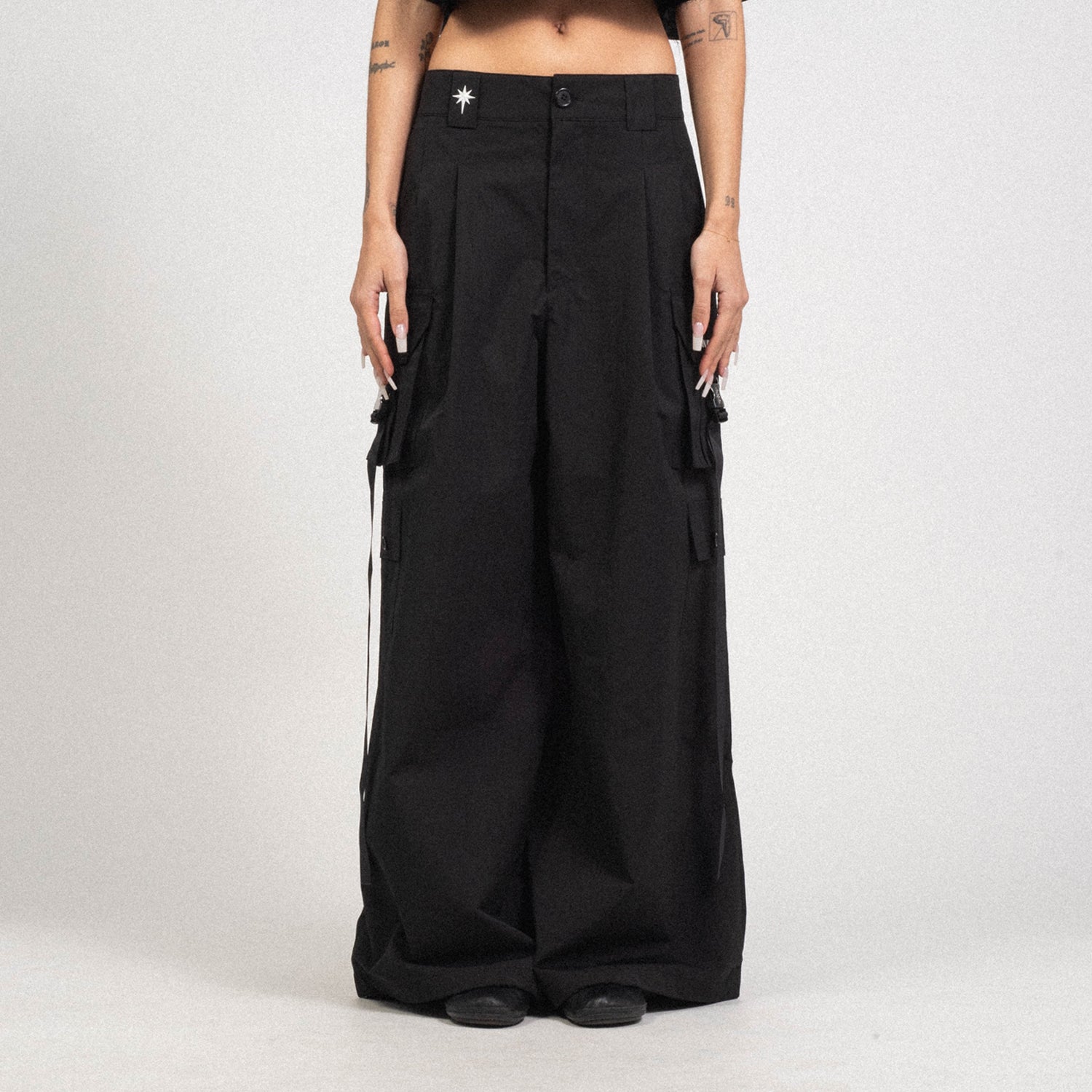 [MINJUKIM] SHADOW CARGO PANTS _ BLACK