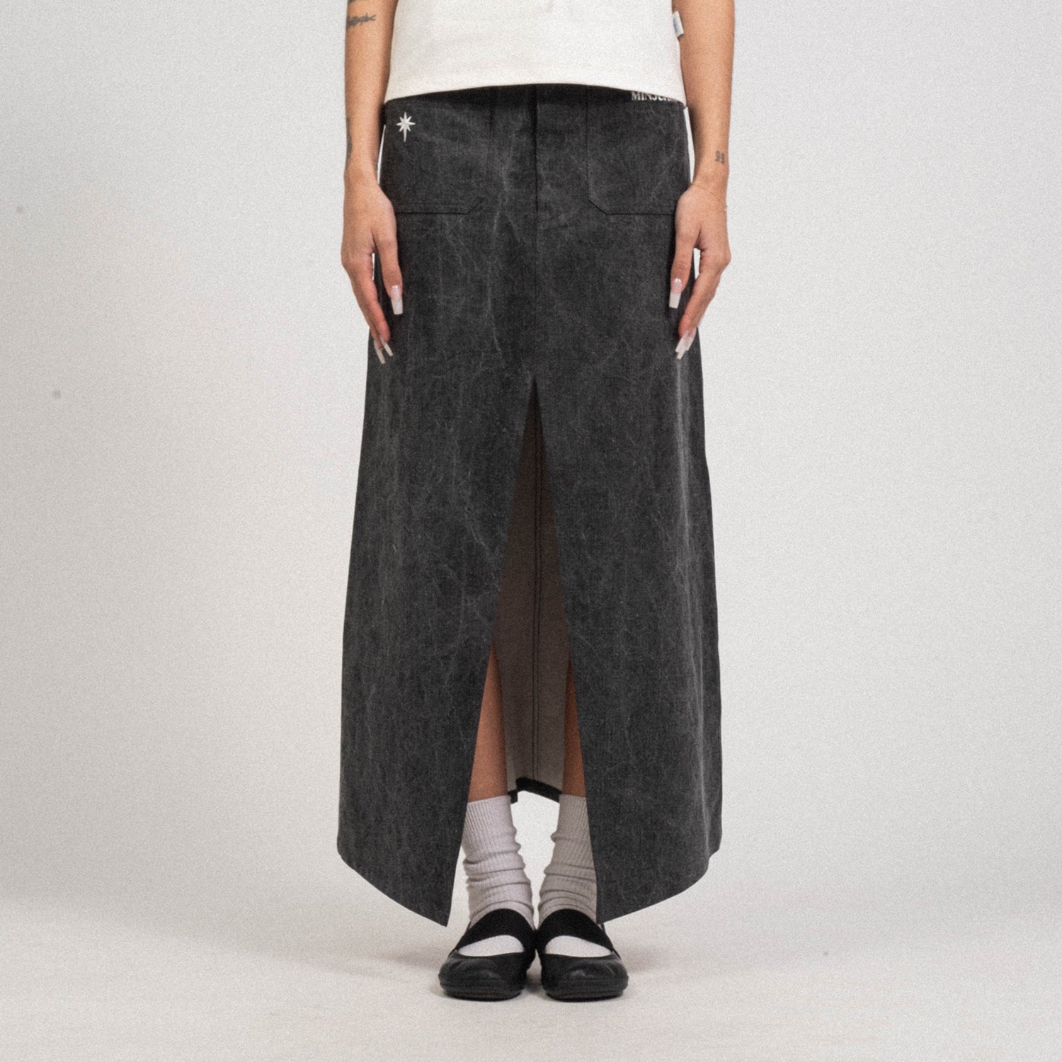 [MINJUKIM] SLIT POINTED LONG SKIRT _ GREY DENIM