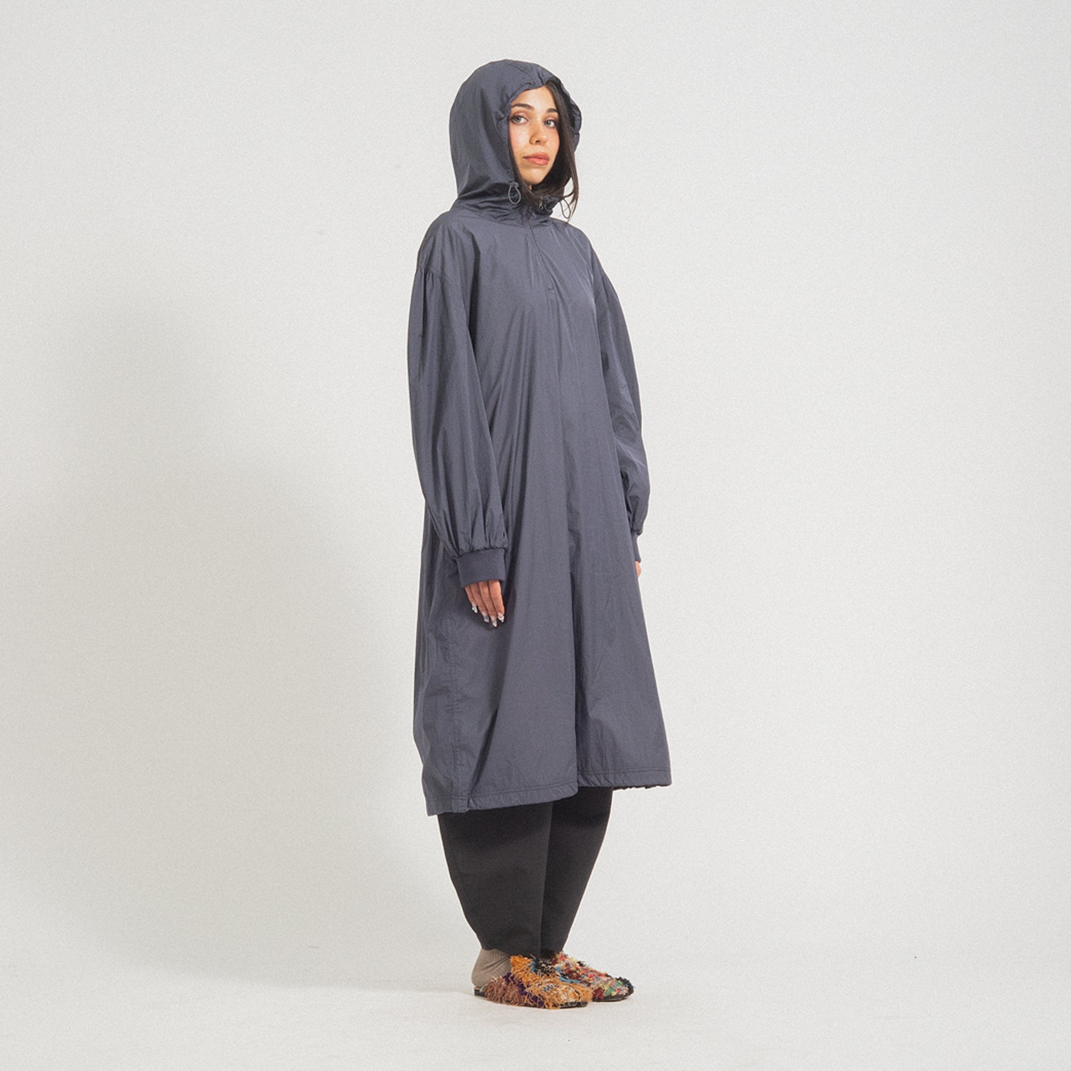 [AMOMENTO WOMEN] SHIRRING HOODIE DRESS _ CHARCOAL