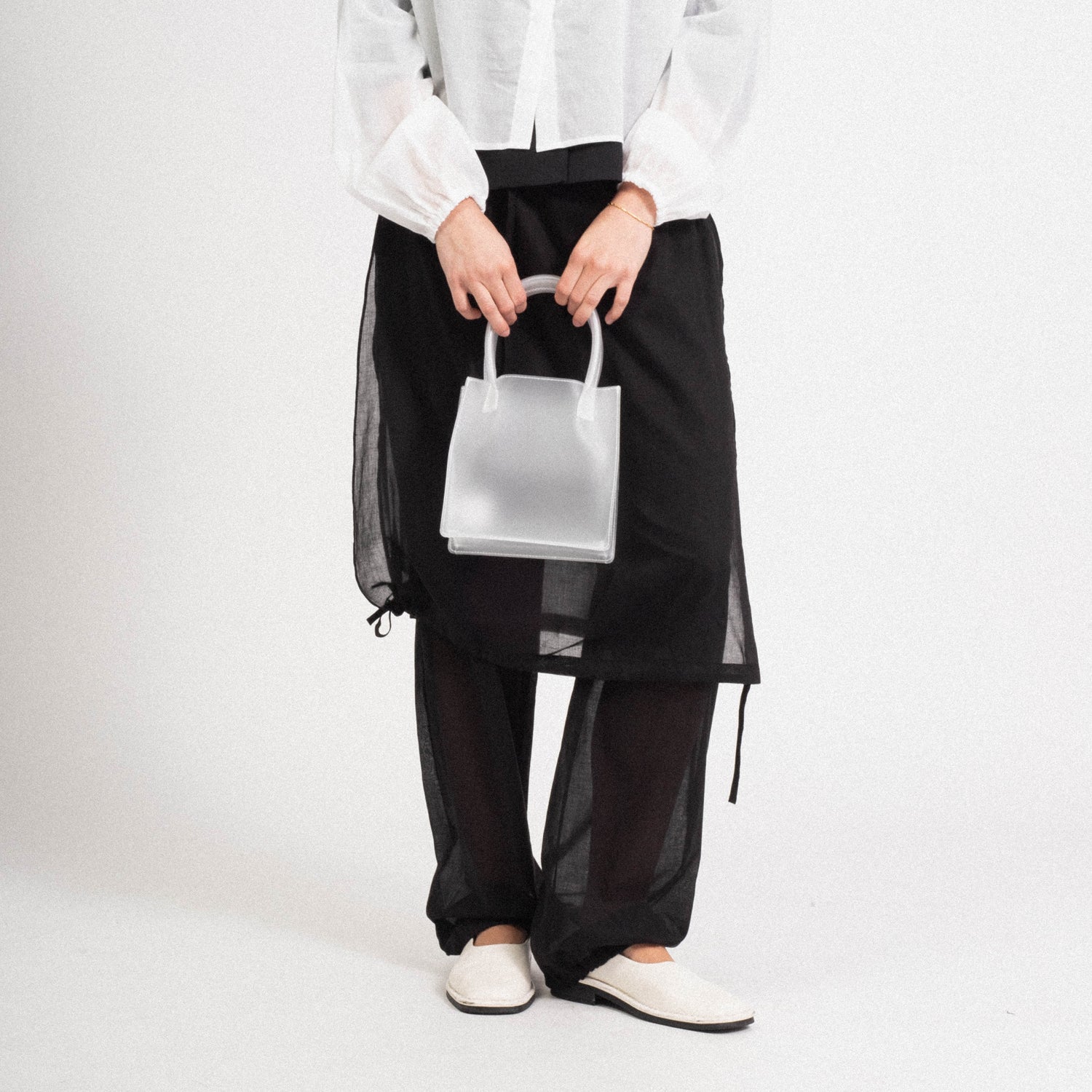 [AMOMENTO WOMEN] TPU TOTE BAG _ WHITE