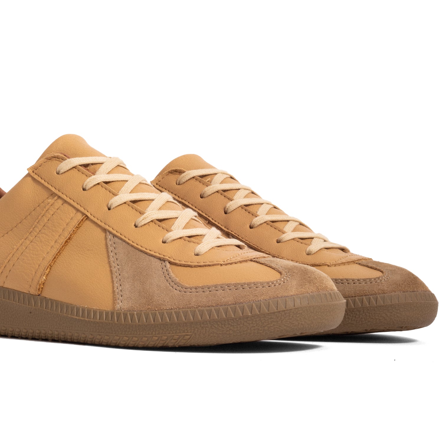 [REPRODUCTION OF FOUND] GERMAN MILITARY TRAINER _ LIGHT BEIGE