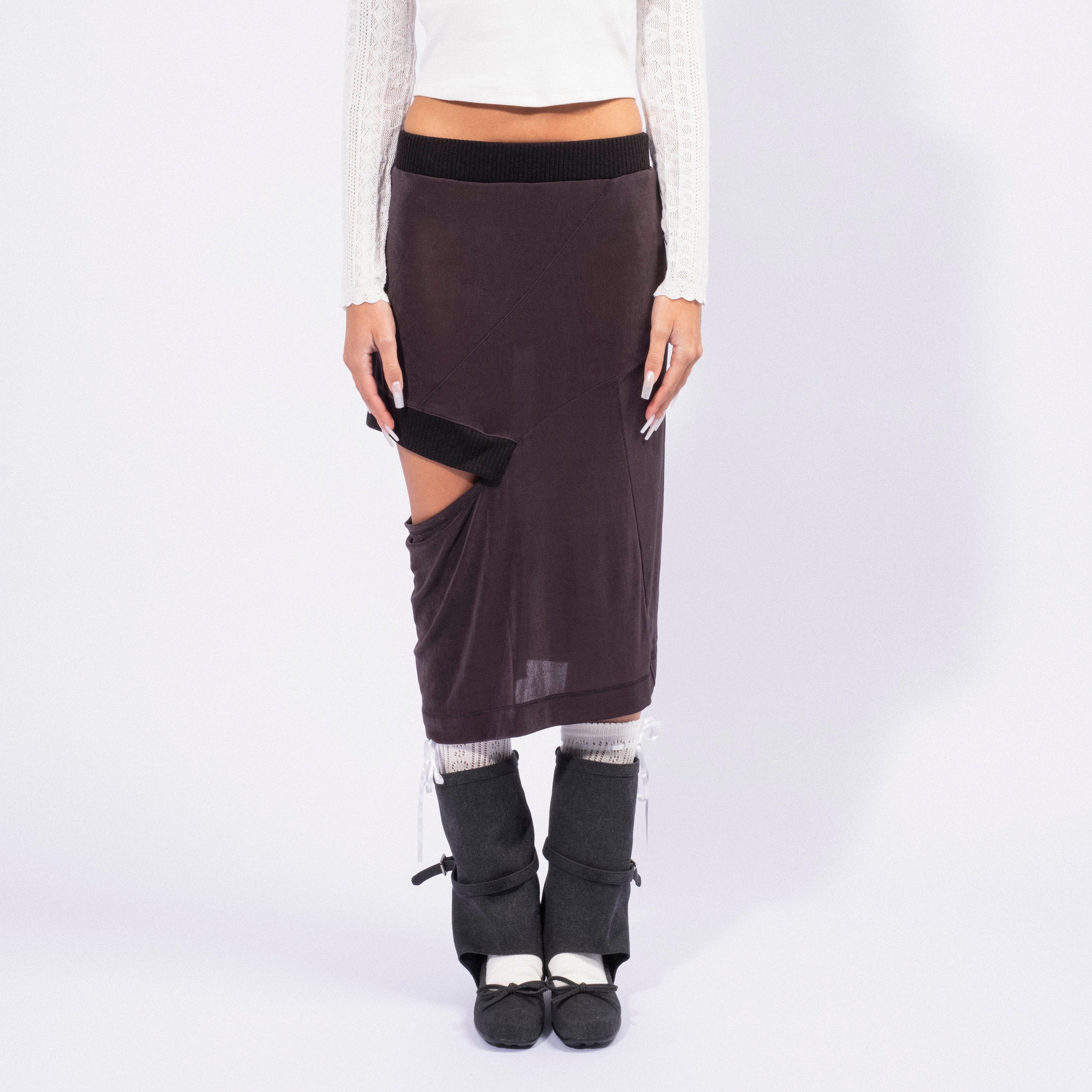 [OPEN YY] PANEL CUTOUT SKIRT _ BLACK