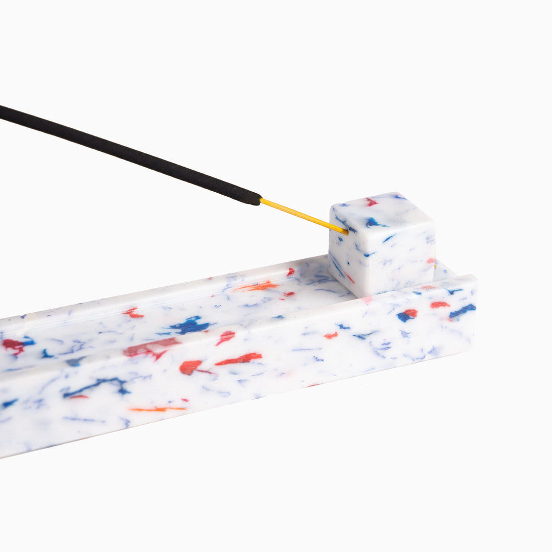 [SPACE AVAILABLE] INCENSE HOLDER _ WHITE