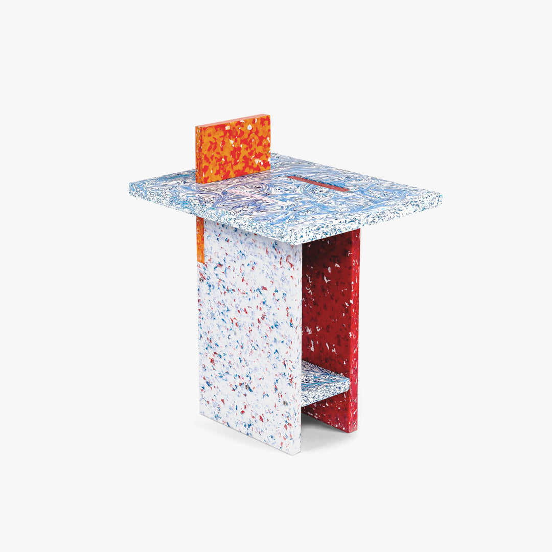 [SPACE AVAILABLE] SELF ASSEMBLE STOOL _ MULTI