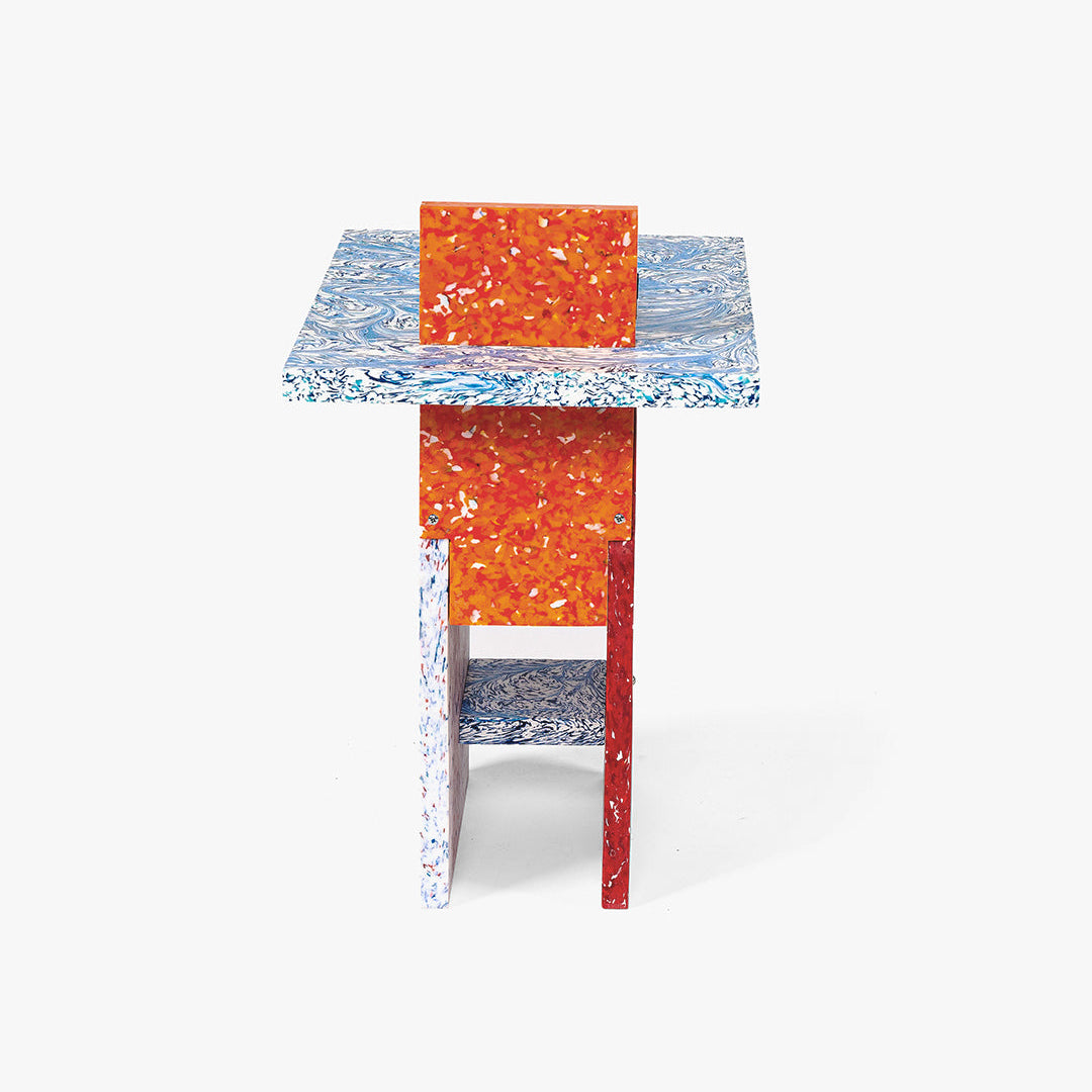 [SPACE AVAILABLE] SELF ASSEMBLE STOOL _ MULTI