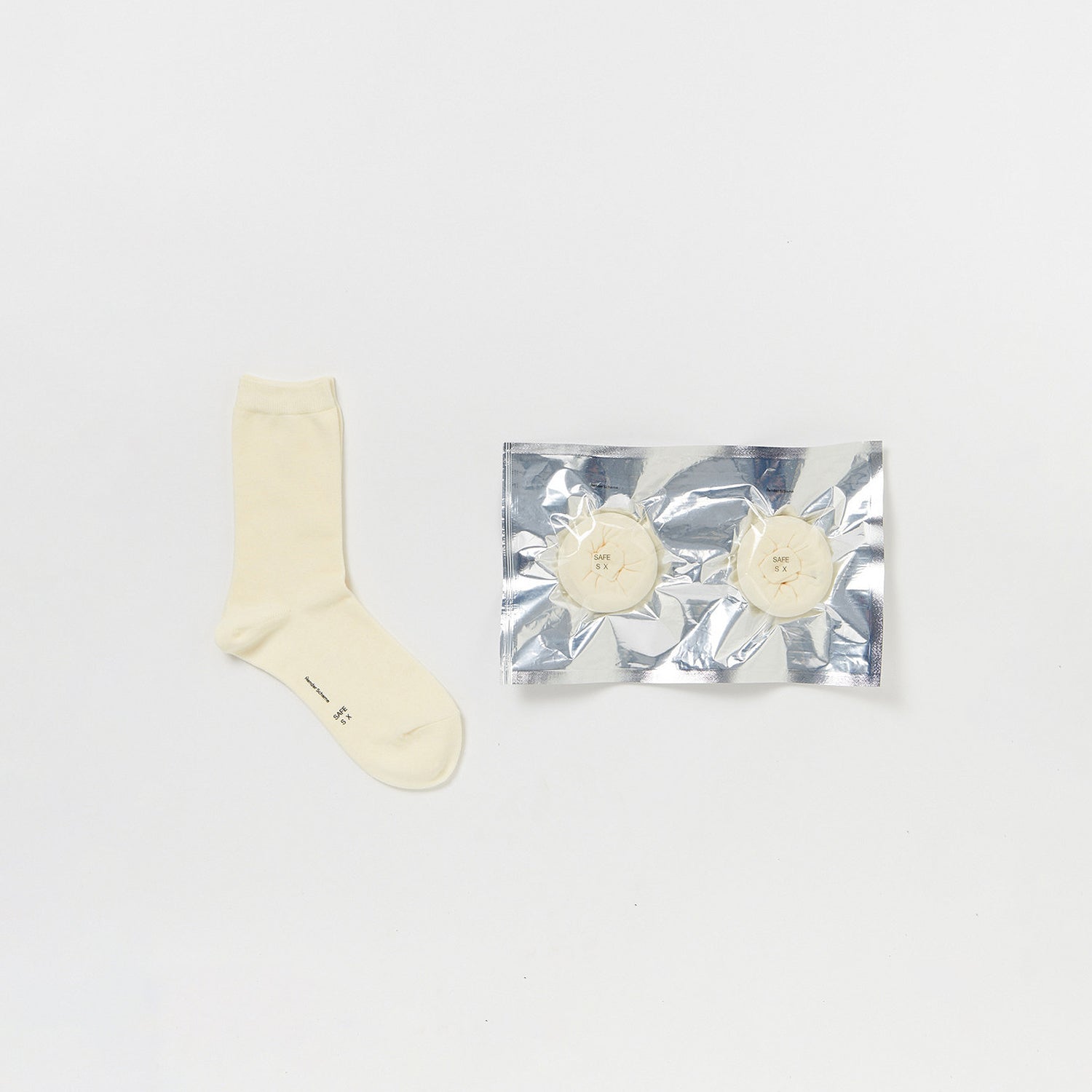 [HENDER SCHEME] SAFE SOCKS _ WHITE